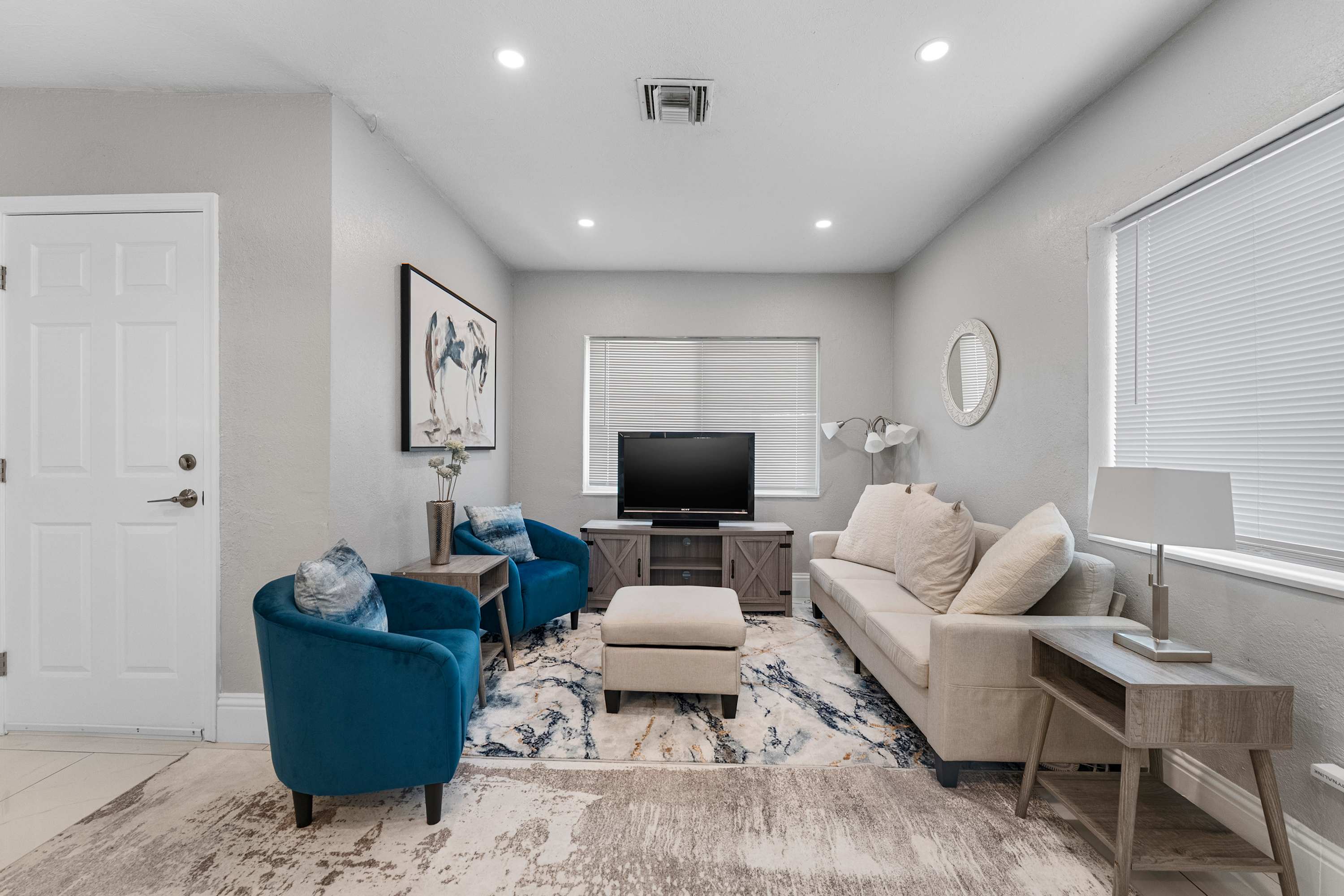Modern 4BR Villa Near Hollywood Beach & FTL - Picture 6