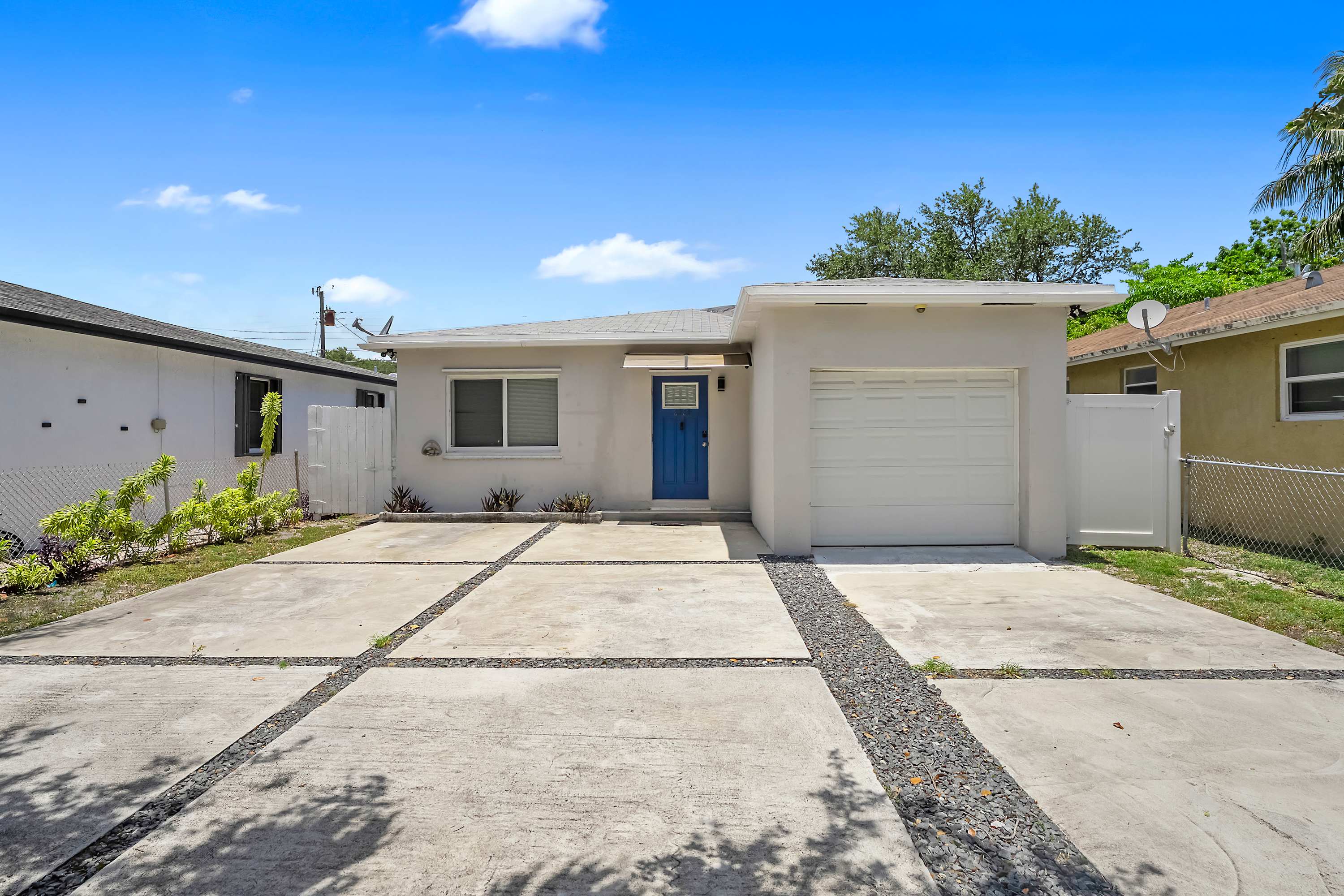Modern 4BR Villa Near Hollywood Beach & FTL - Picture 3