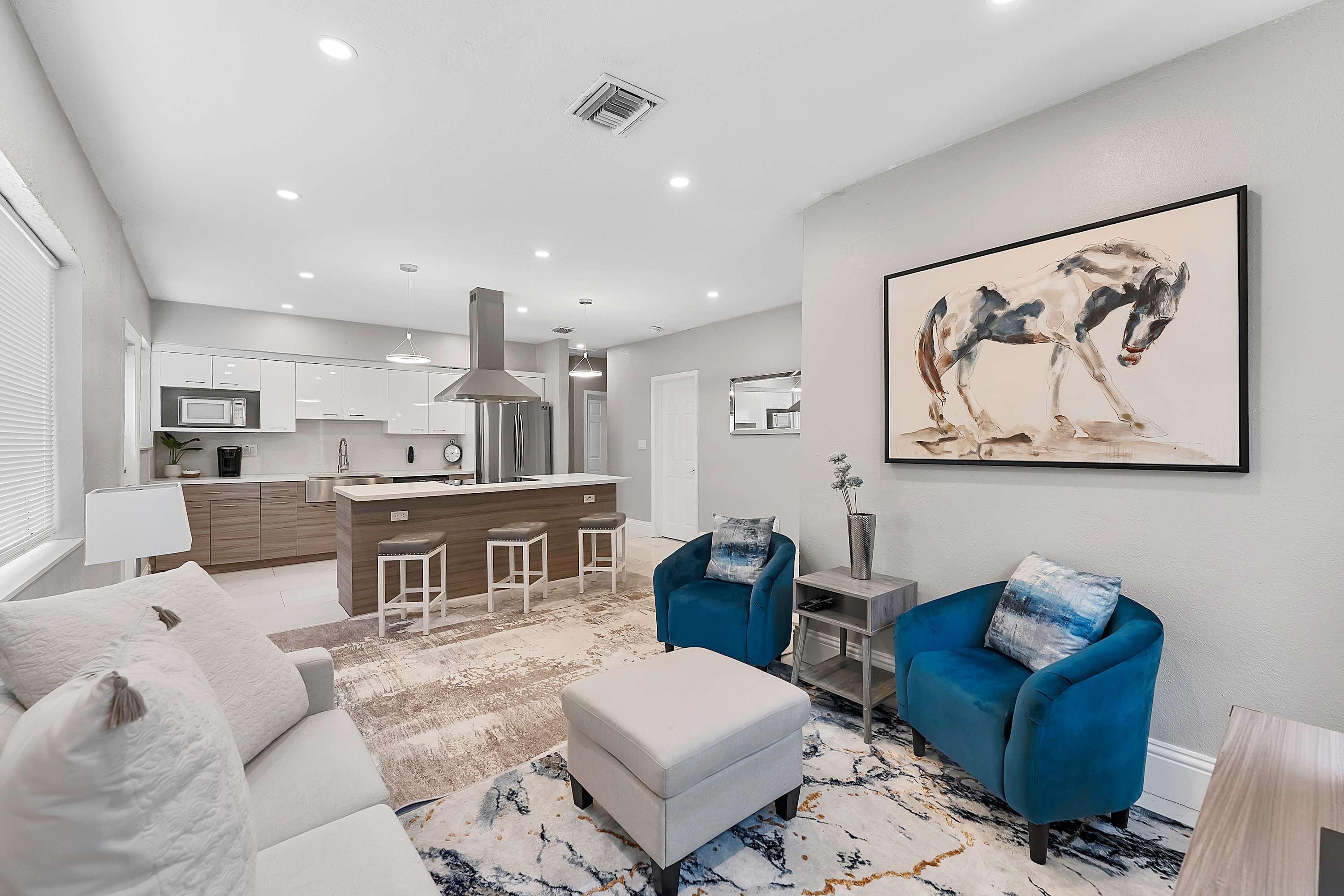 Modern 4BR Villa Near Hollywood Beach & FTL - Picture 1