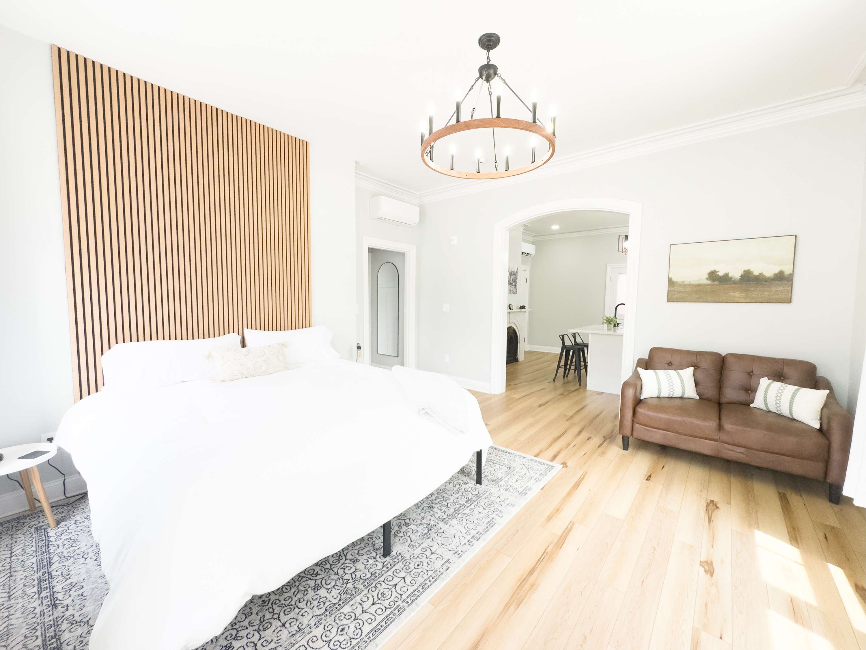 Jennifer's Spa-Like Apt King Bed Historic Broadway — Providence, RI — vacation rental