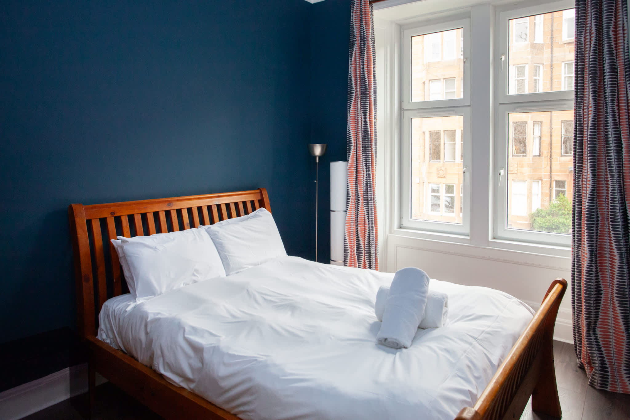 View Stylish 1 Bedroom Flat in Glasgow West End in 51 Airlie Street G12 9SP Stylish 1 Bedroom Flat in Glasgow West End in 51 Airlie Street G12 9SP - Property image 10 - VivreStays