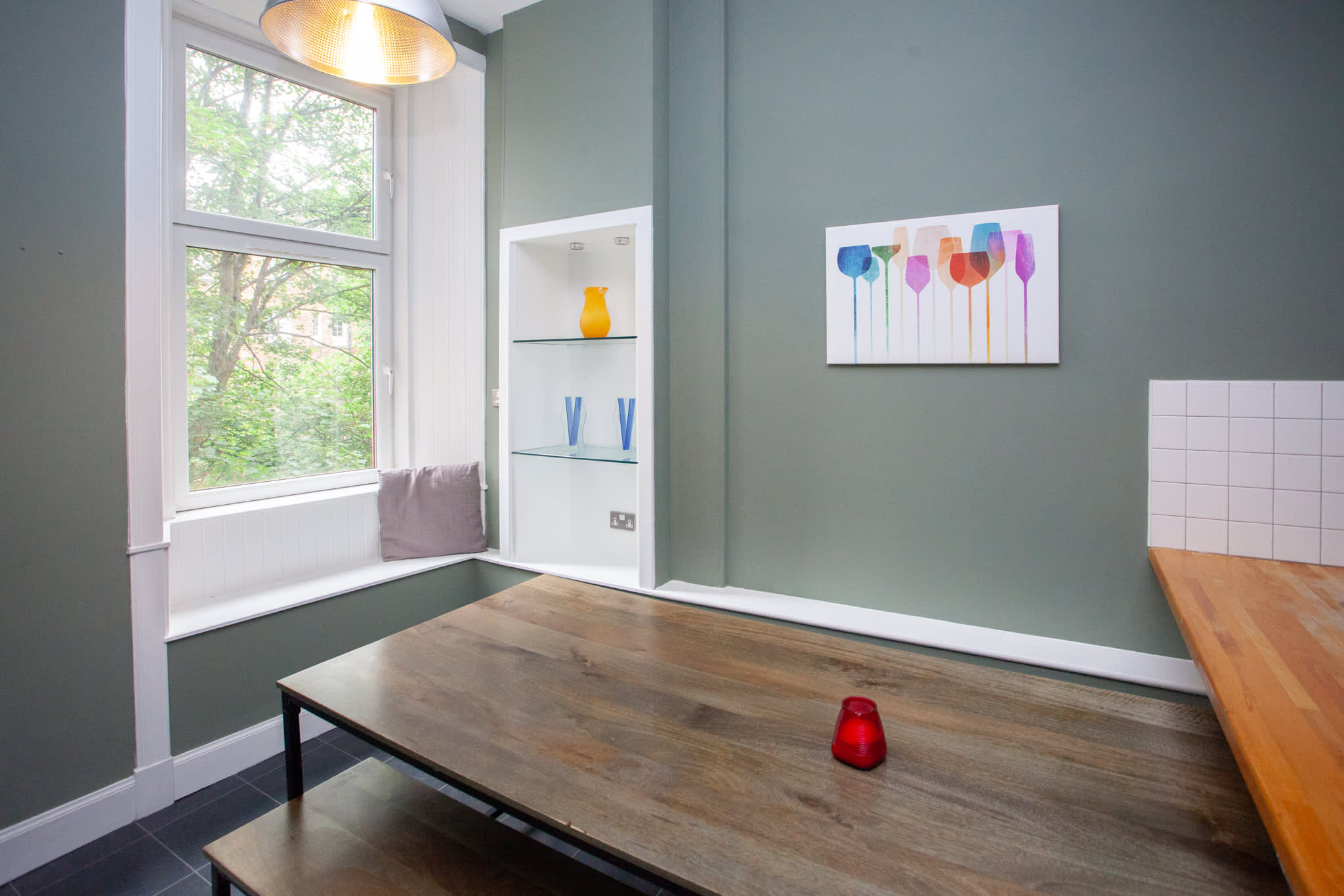 View Stylish 1 Bedroom Flat in Glasgow West End in 51 Airlie Street G12 9SP Stylish 1 Bedroom Flat in Glasgow West End in 51 Airlie Street G12 9SP - Property image 13 - VivreStays