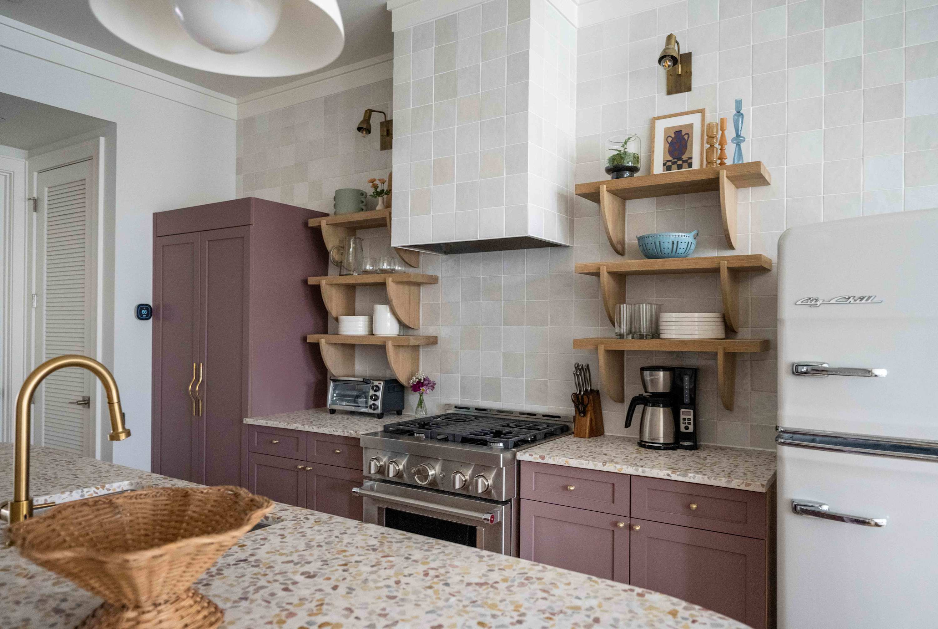 Fully stocked kitchen with everything you need to create a delicious meal! 
