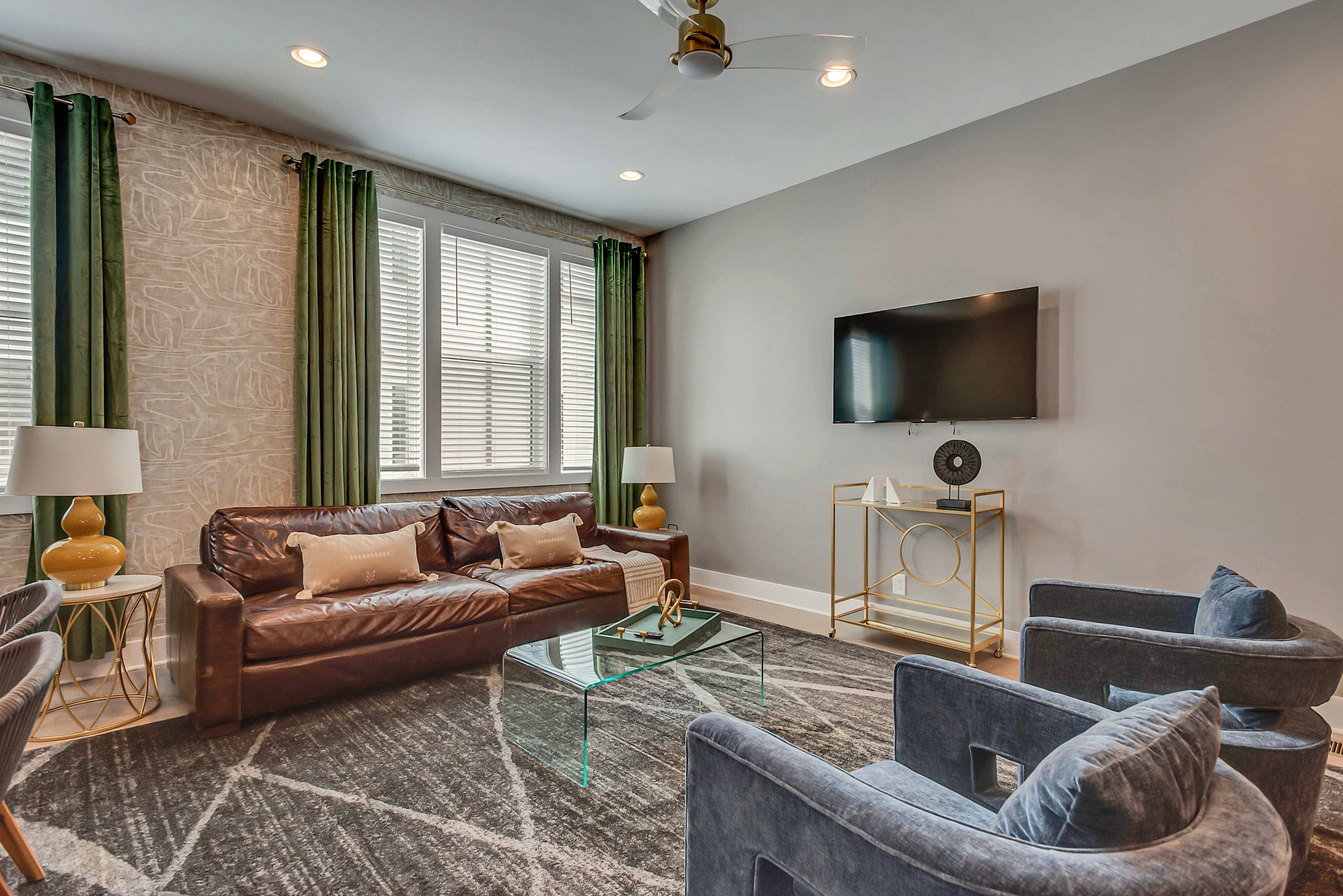 *Modern Music City Oasis * Stunning Downtown View*