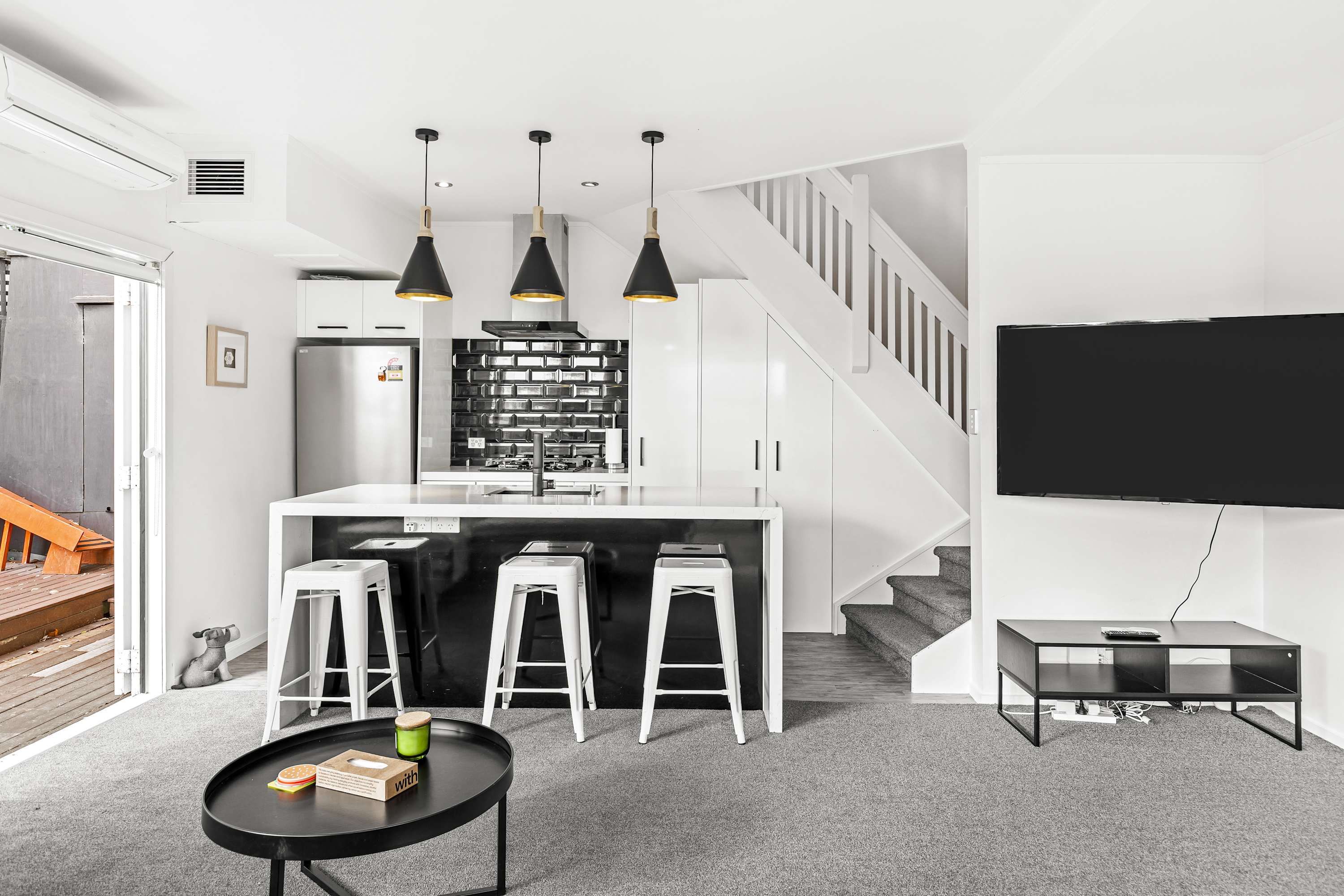 Charming 2BR Home Near City Bay by Zodiak Stays | Photo 2