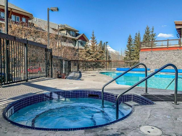 Alpine Vista - Family Fun Pool & Hot Tub 2