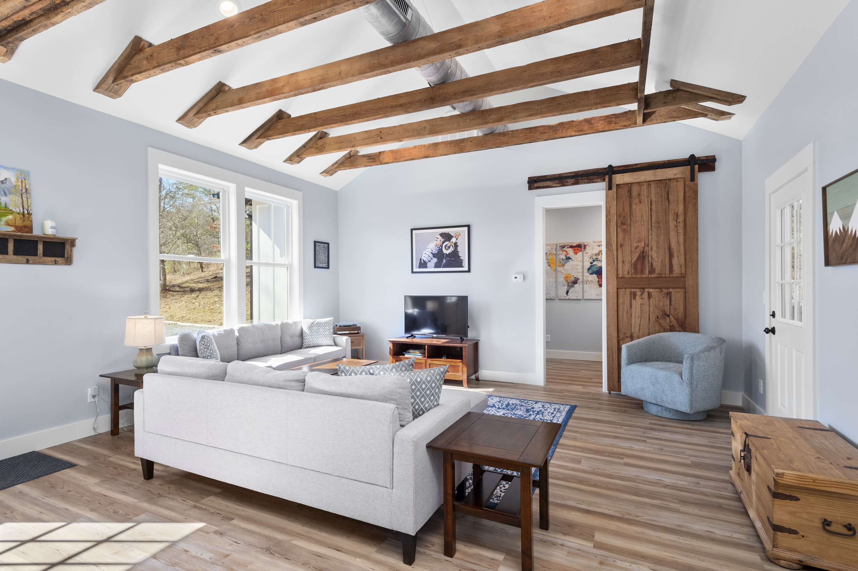 Living Area | A Spacious, Inviting Setting with Smart TV