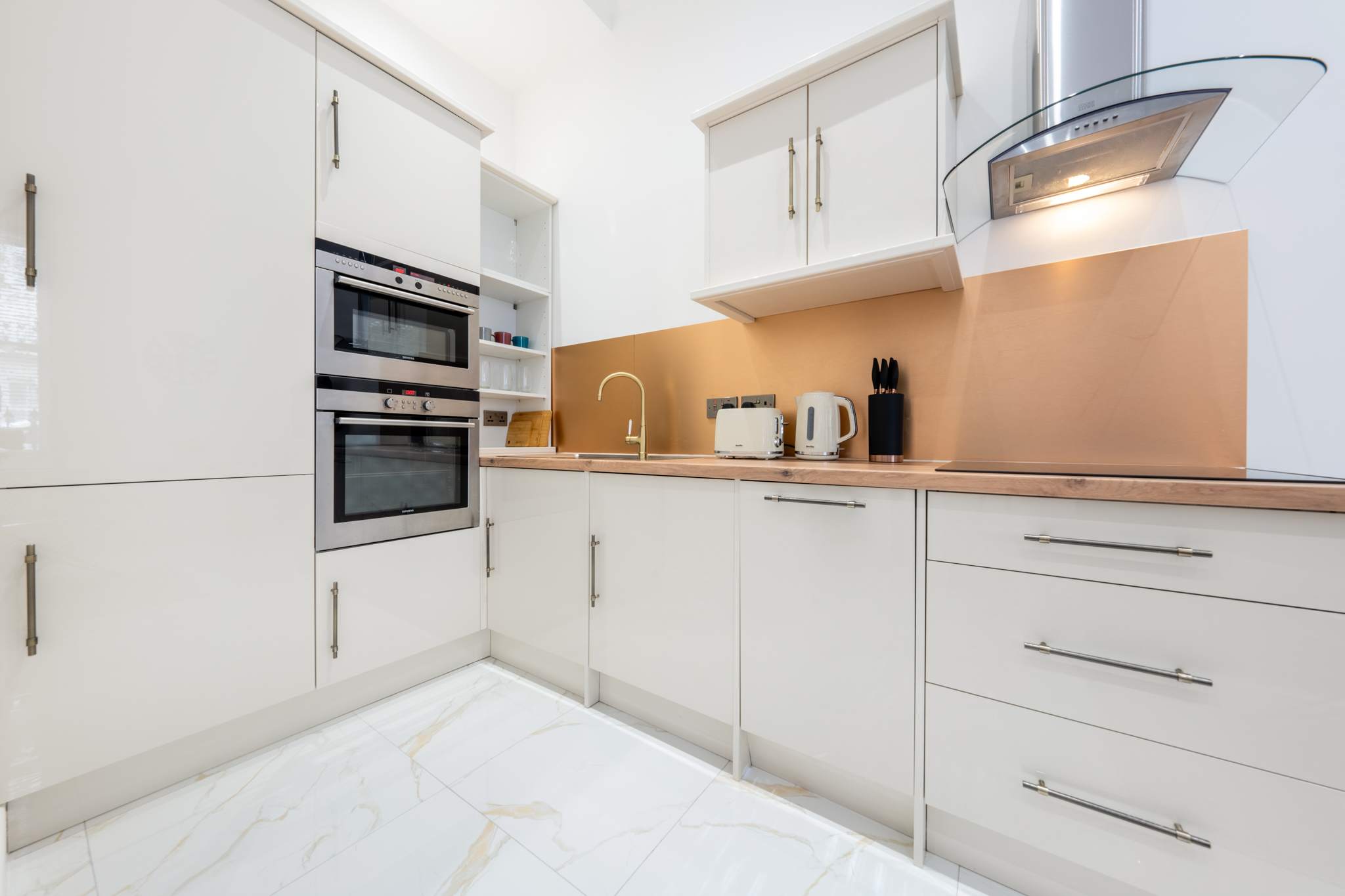 Lovely Ground floor Apartment next to Station in Chilworth Street W2 - Property image 12 - VivreStays