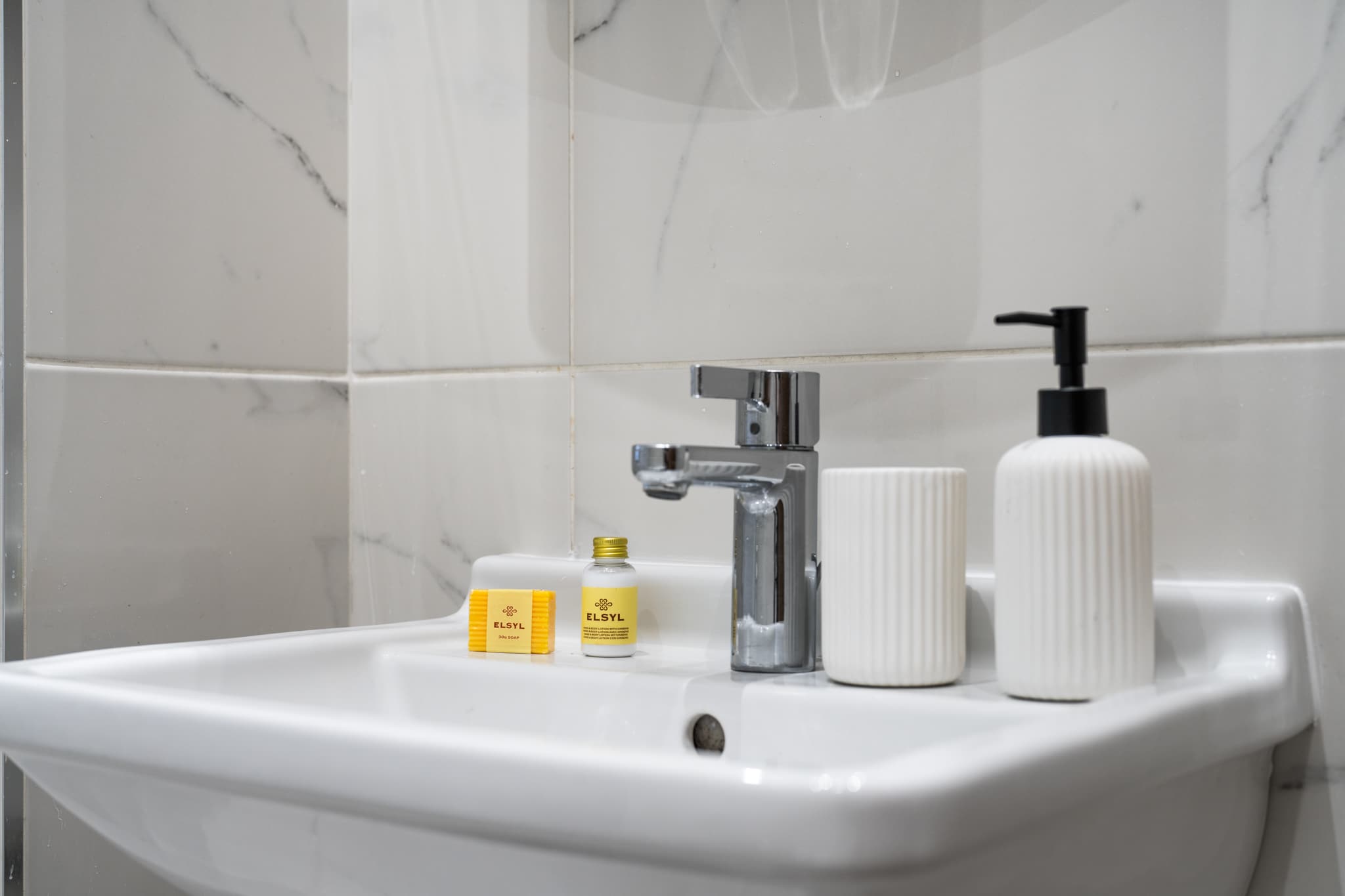 Lovely Ground floor Apartment next to Station in Chilworth Street W2 - Property image 17 - VivreStays