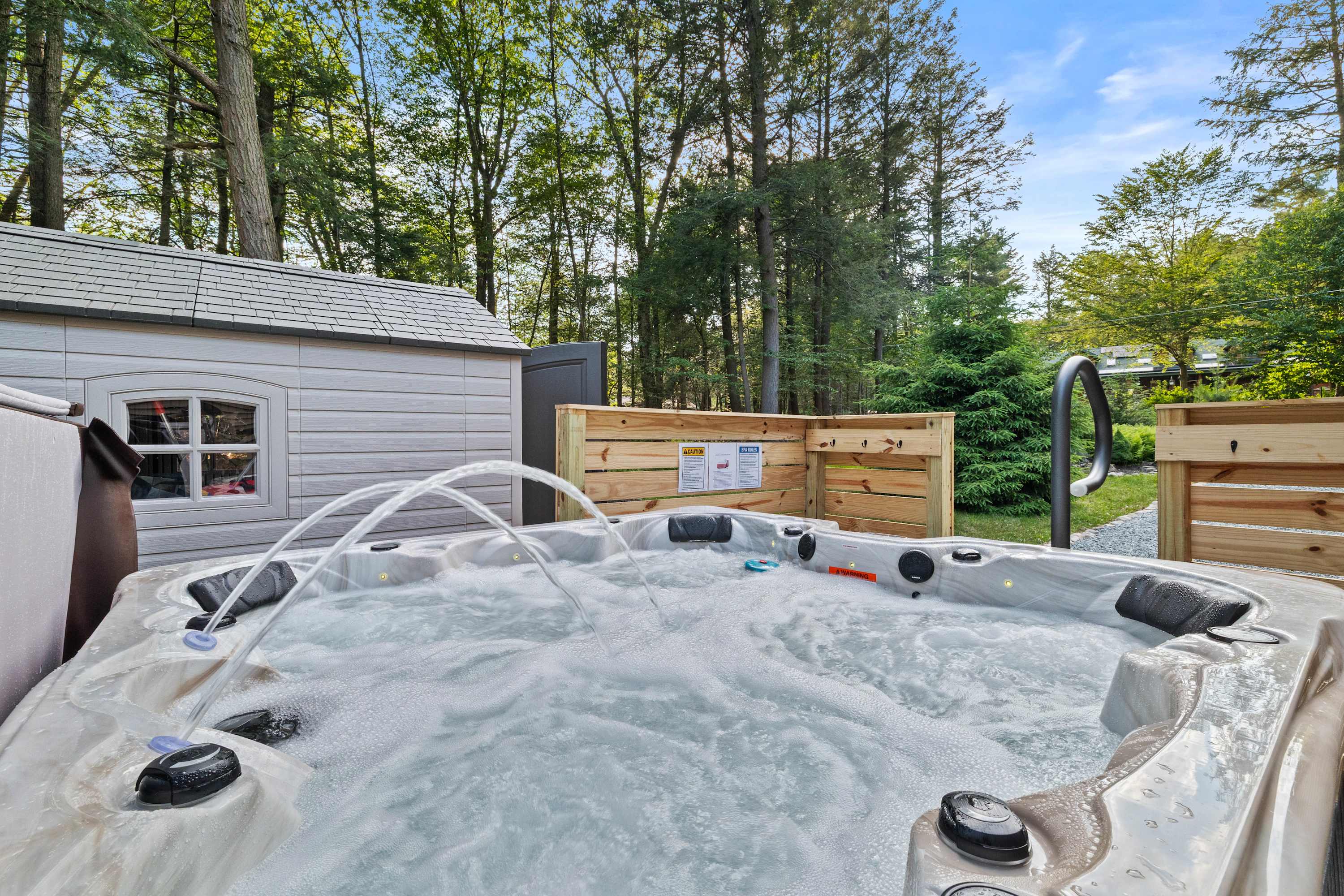  Longfellow Lodge (Poconos)