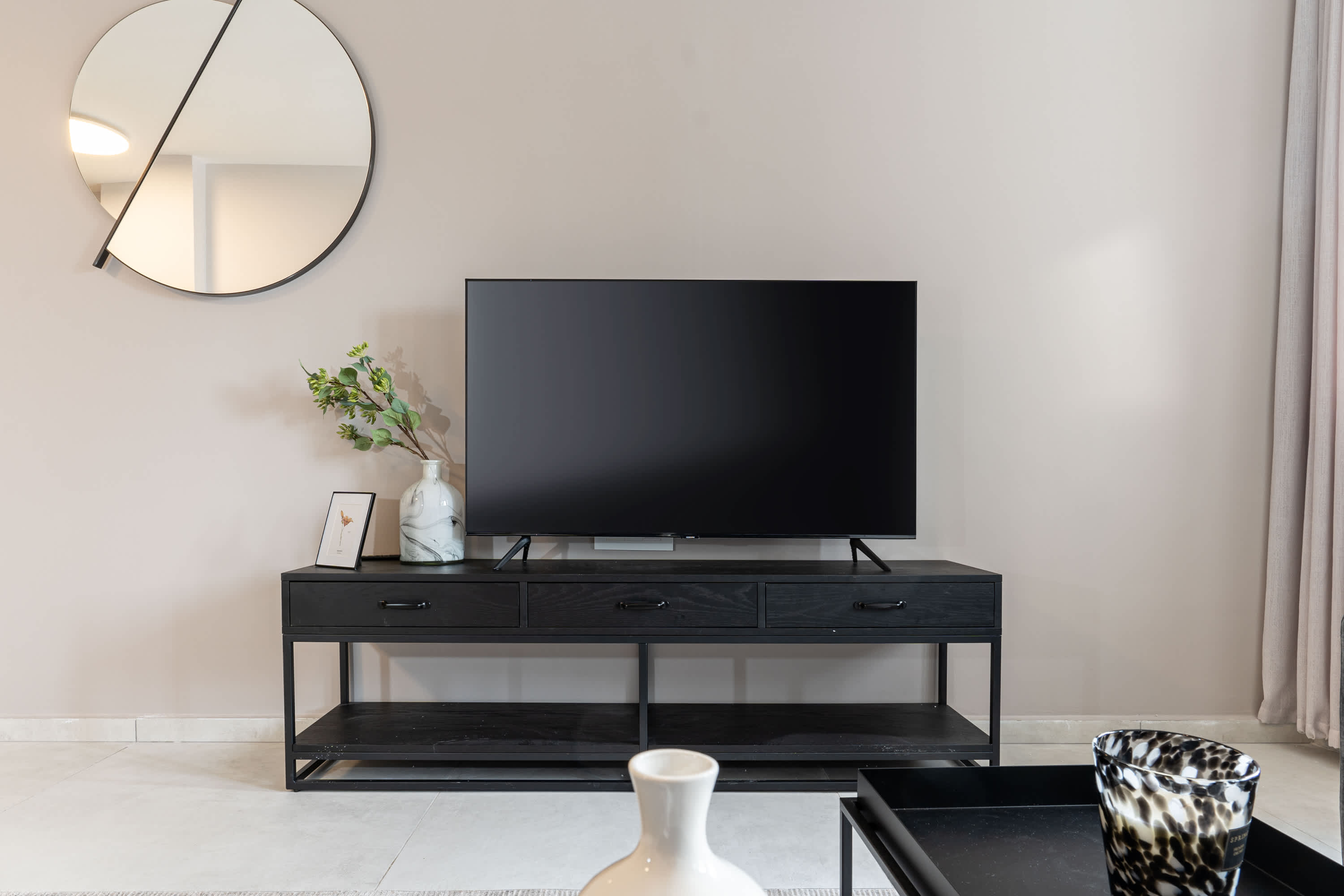 Charming City-Center Apartment Minutes from Mahane Yehuda photo 27