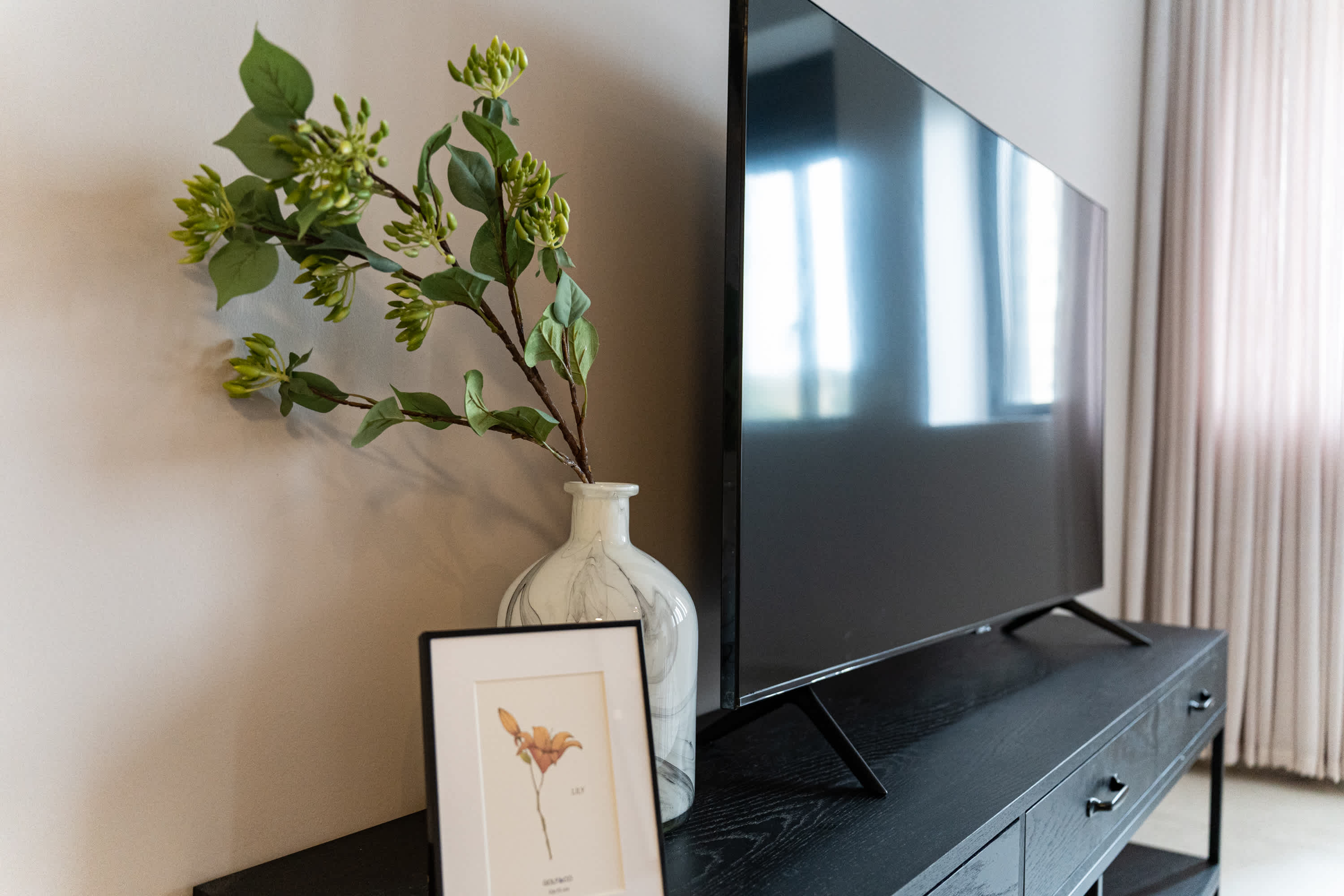 Charming City-Center Apartment Minutes from Mahane Yehuda photo 46