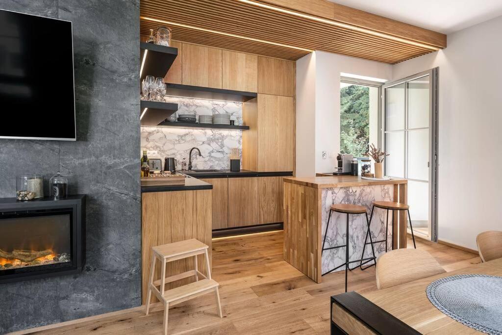 Luxury 2 Bedroom Mountain Escape