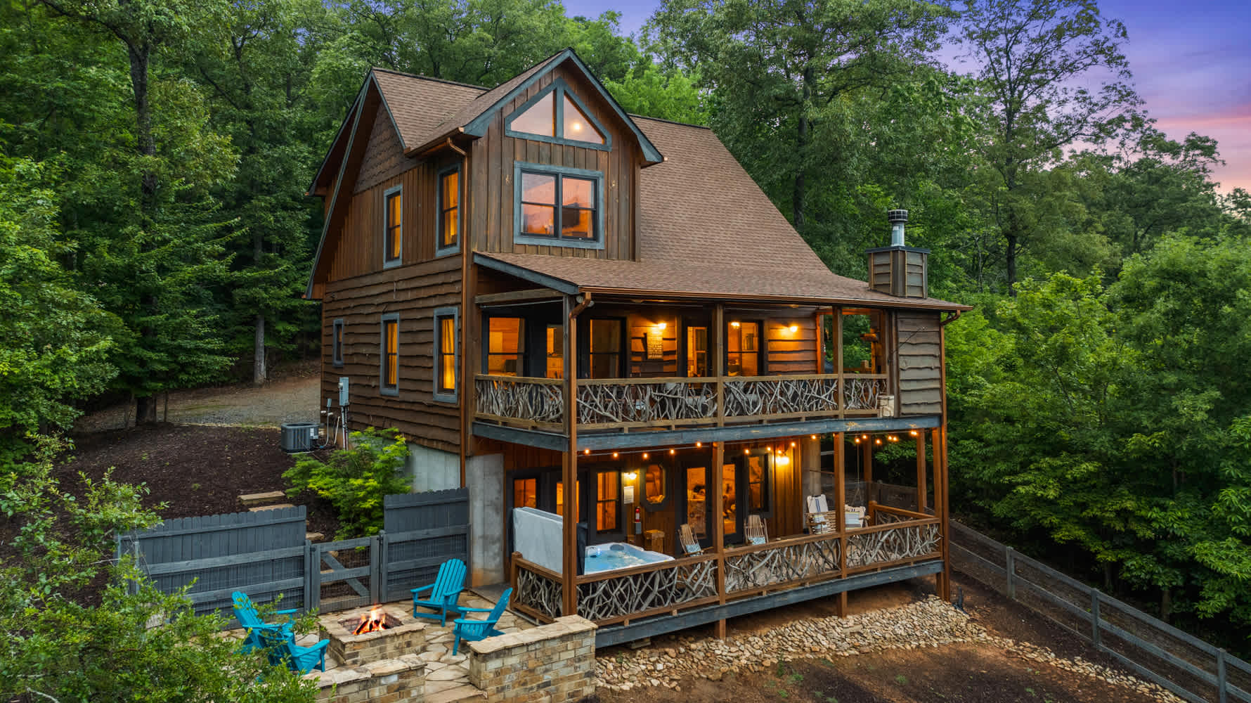 EZ Come EZ Geaux - Stunning Mtn Views - Hot Tub — Blue Ridge, GA — vacation rental