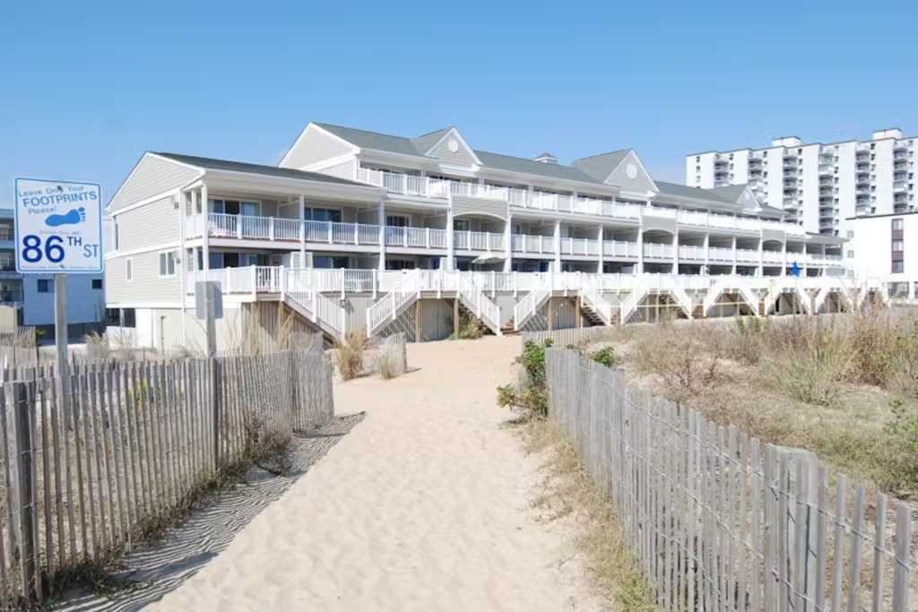 Oceanfront 86th/ 4BR / Sleeps 10 — Ocean City, MD — vacation rental