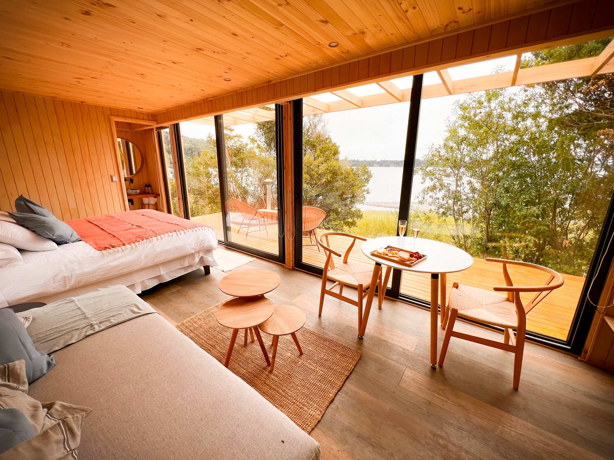 Cabin for 2 with hot tub · Lake Puyehue — Puyehue, Los Ríos Region — vacation rental