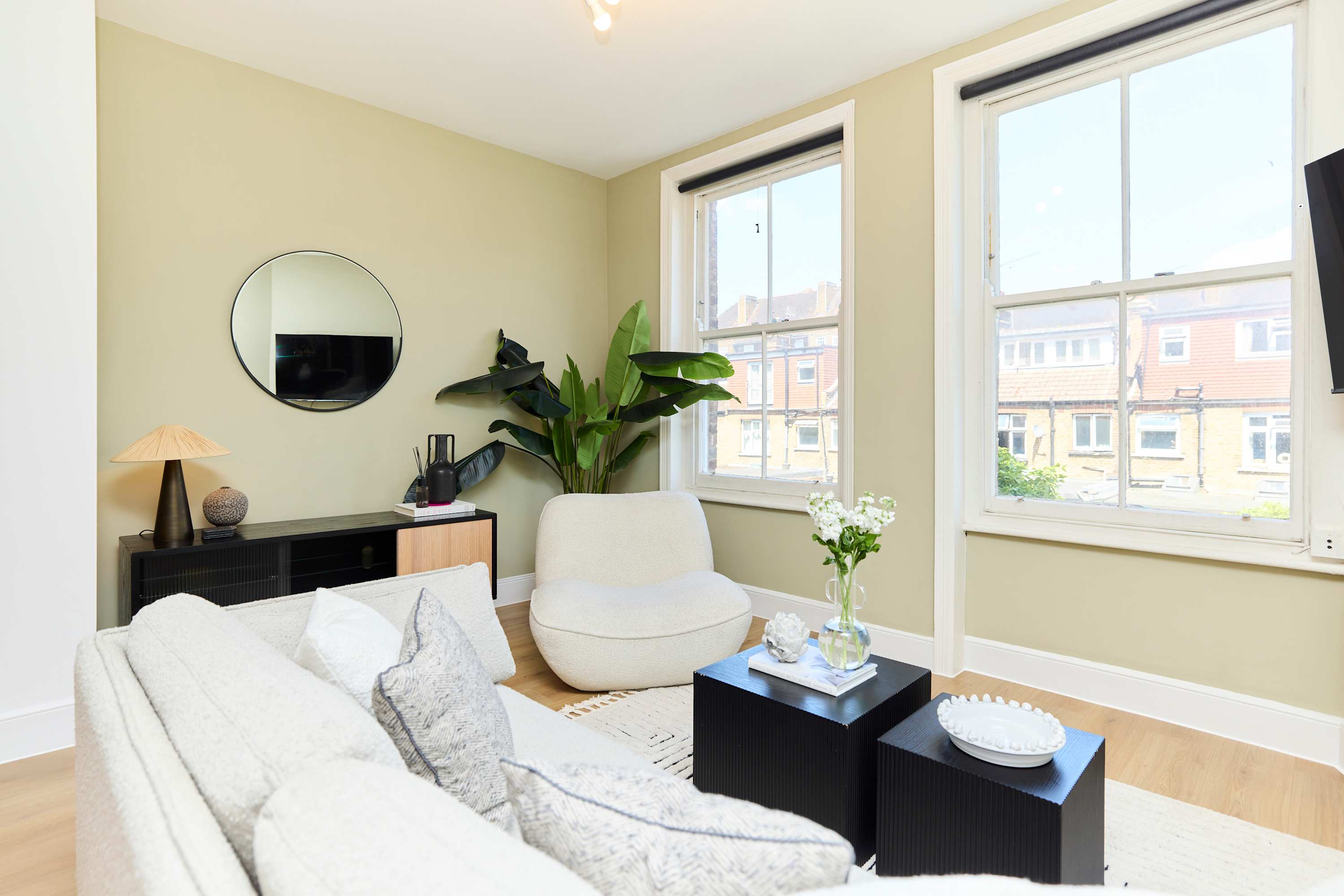 Classic Edwardian Flat near Emirates
