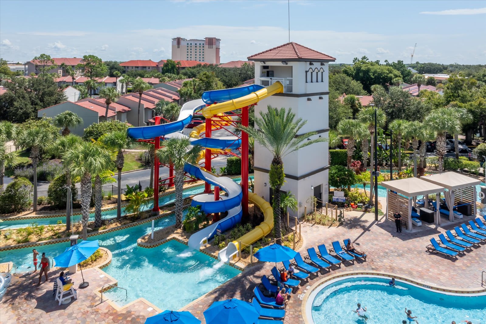 2BR townhouse w/ pool, hot tub & lazy river