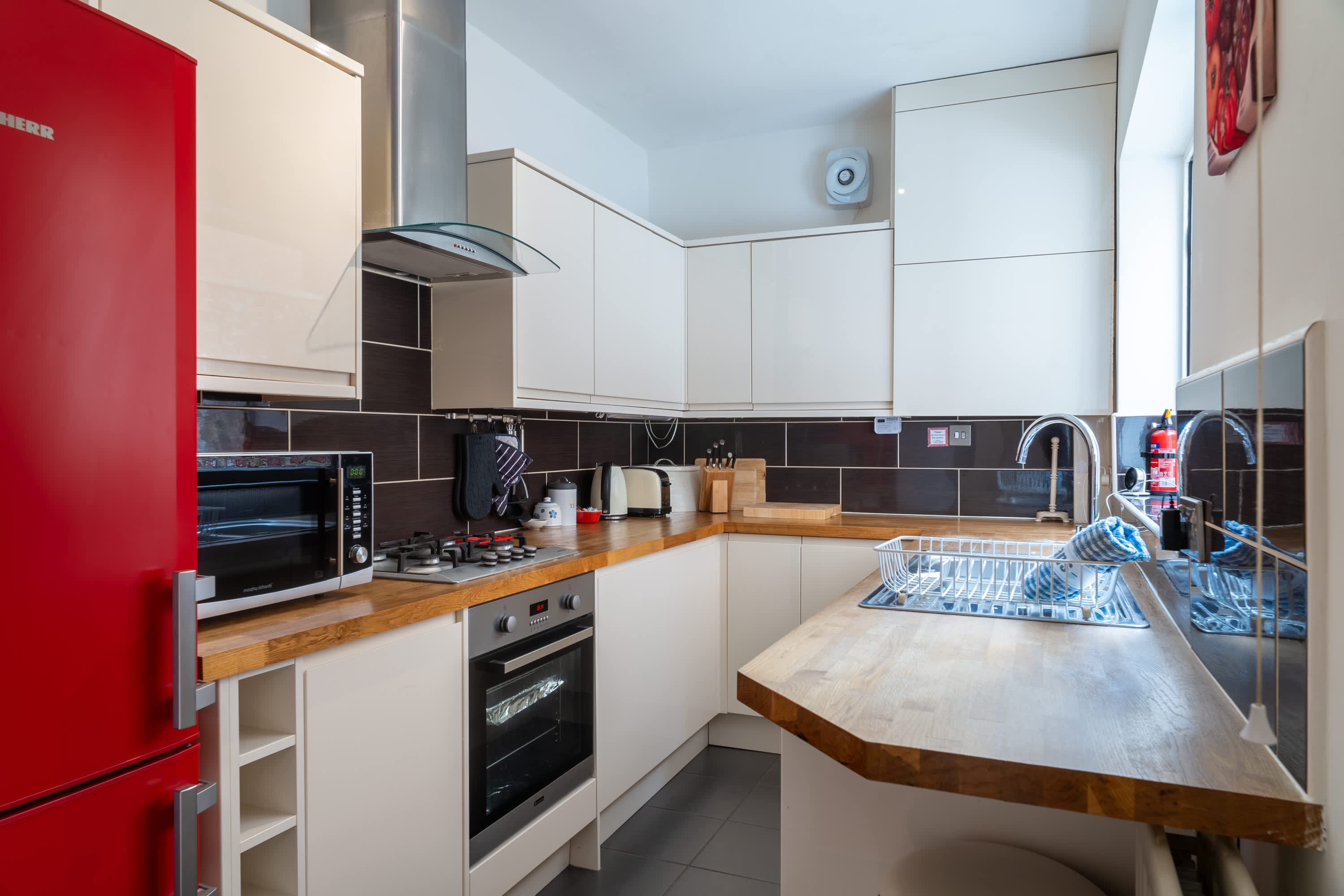 Chic York City Center Apt + Patio & Free Parking in Saint Denys Road 57 YO1 9QD - Property image 8 - VivreStays