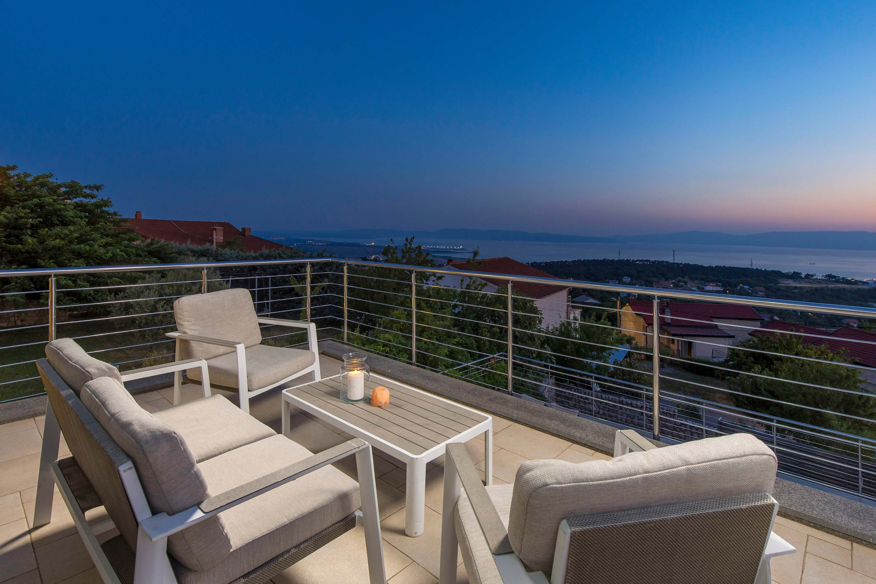 View 8