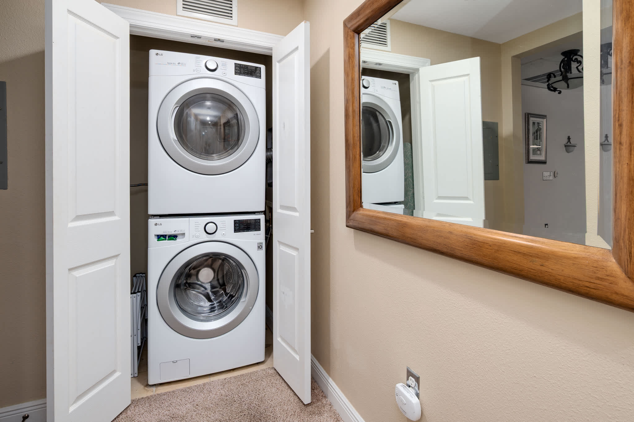 Luxury condo w/Reunion Golf Course view & balcony