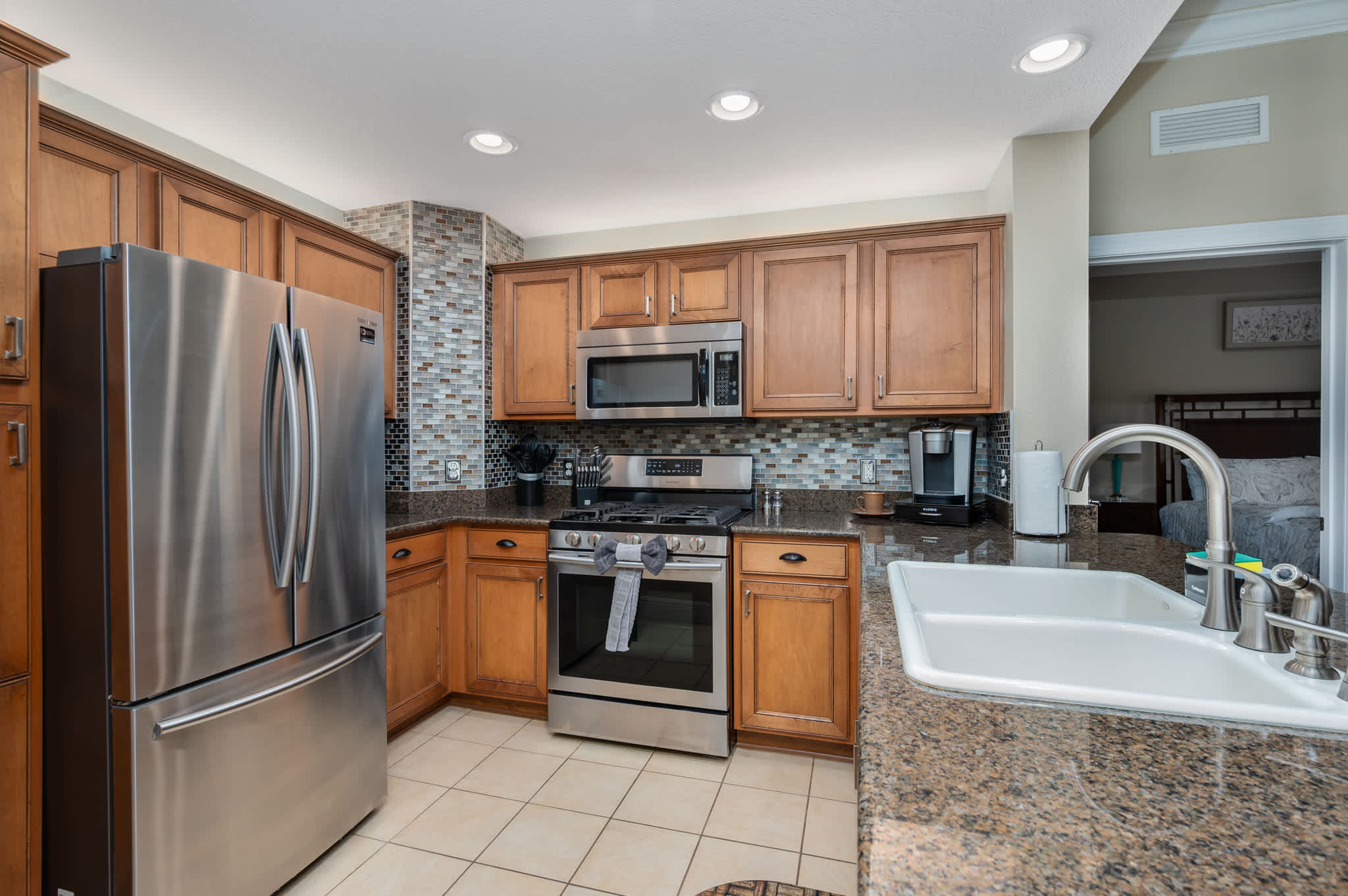 Luxury condo w/Reunion Golf Course view & balcony