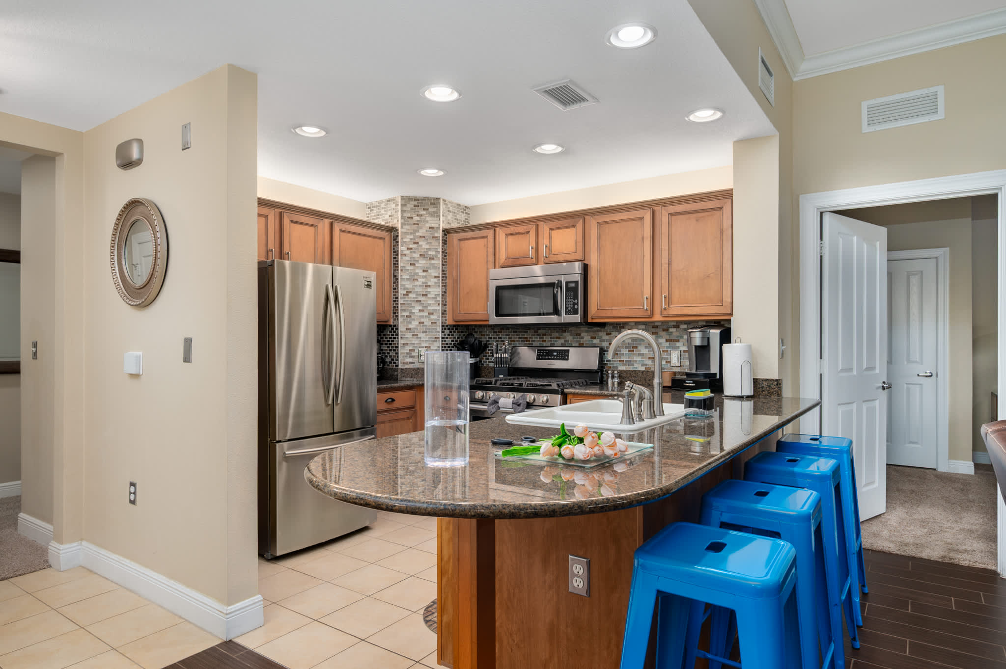 Luxury condo w/Reunion Golf Course view & balcony