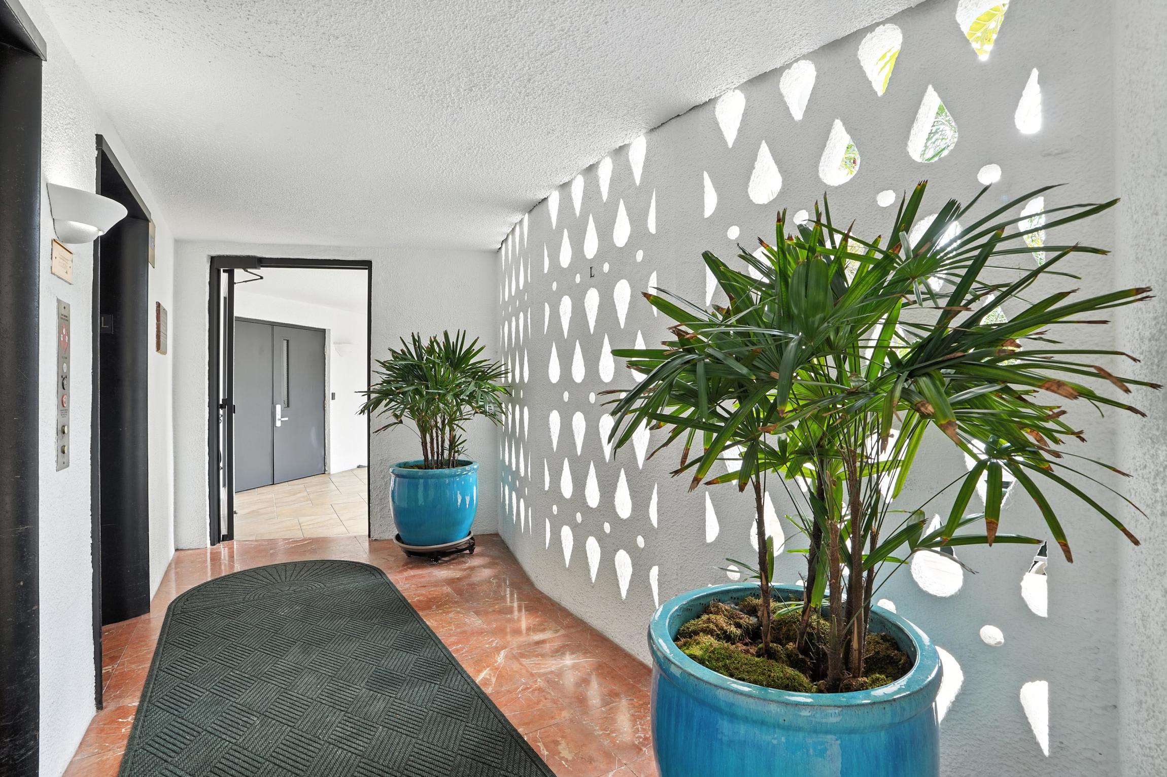 Gulf Front Walk to Beach Enjoy Sunsets | Photo 7