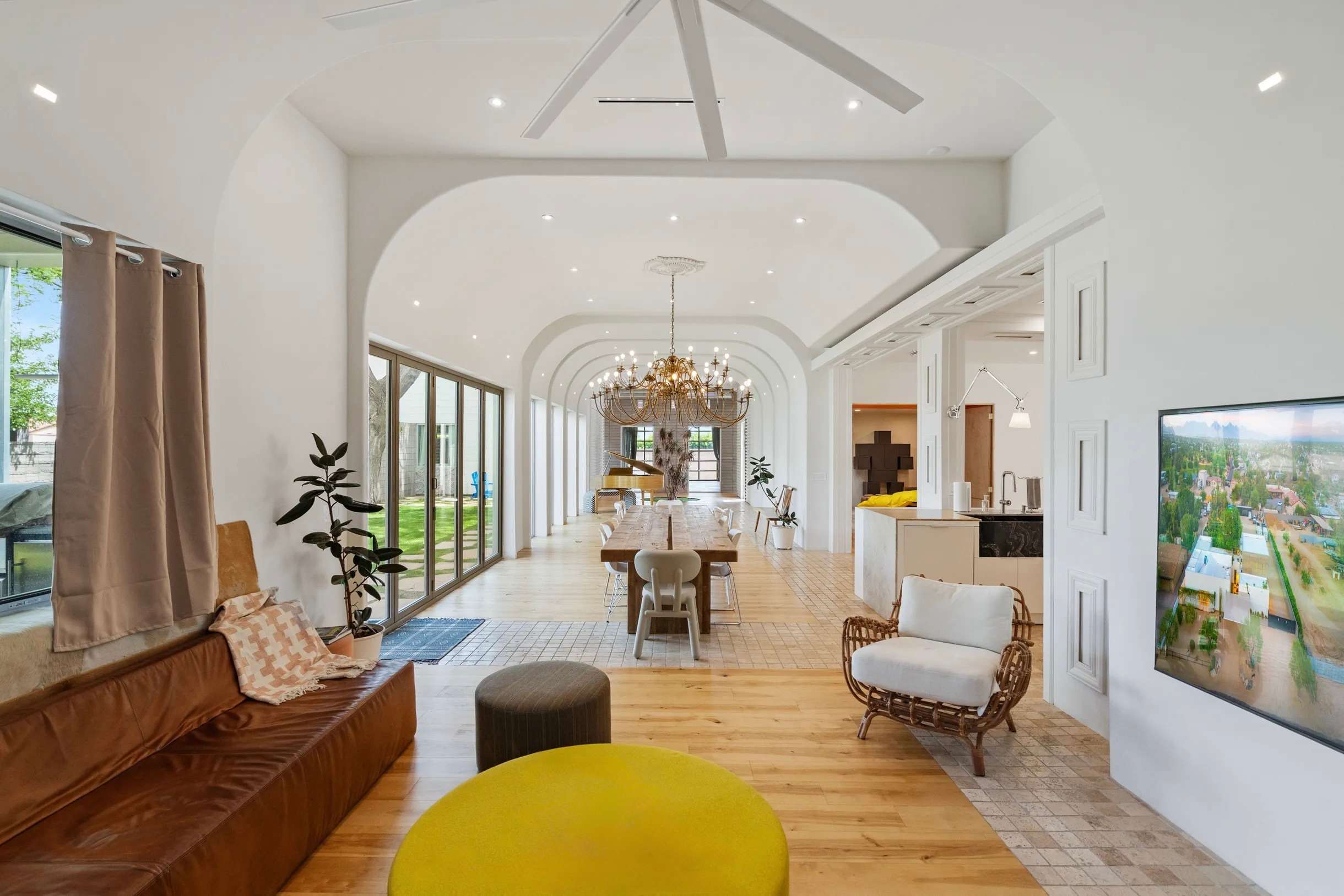 The Ranch Everyone Talks About + Indoor Pickleball - Foto 15