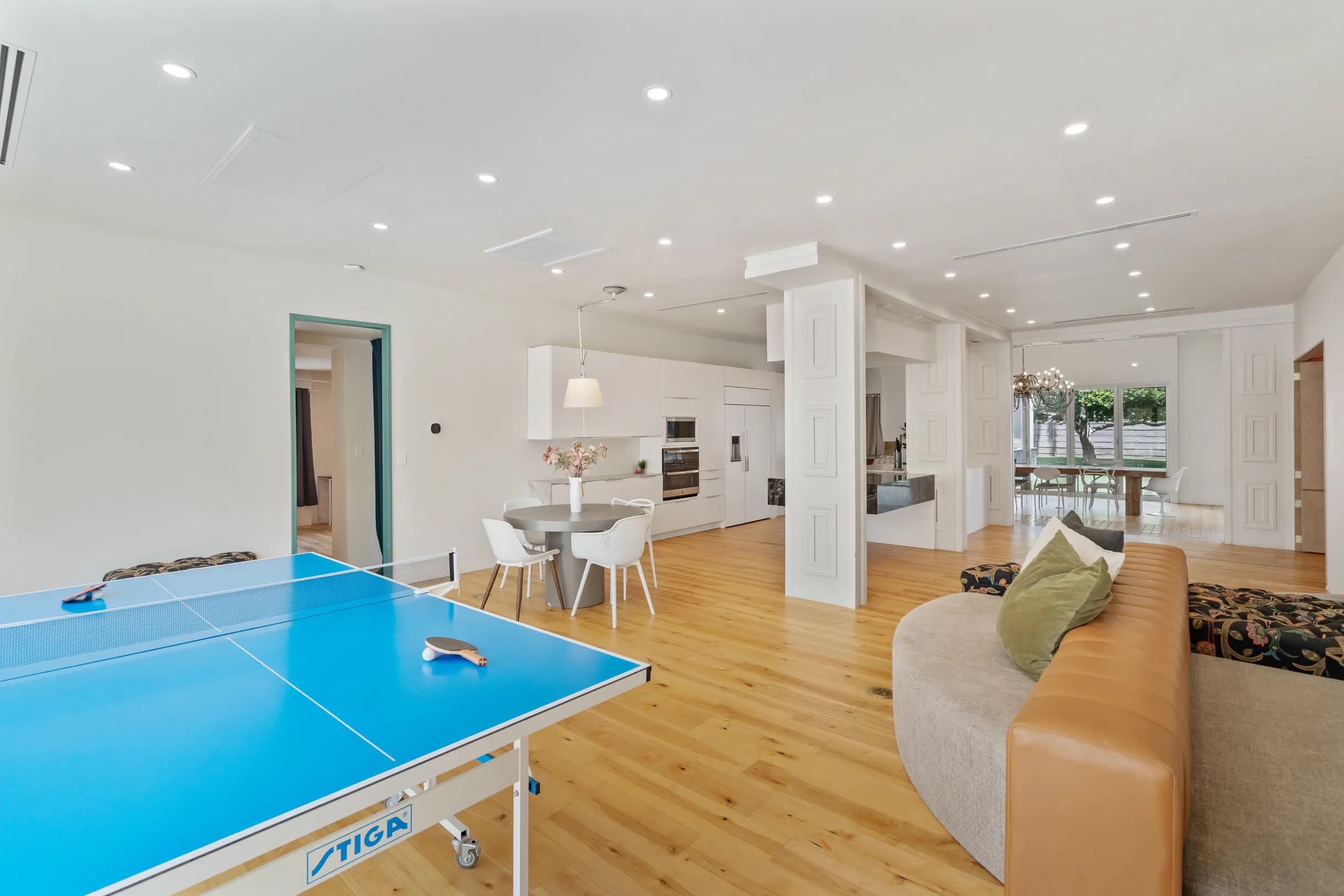 The Ranch Everyone Talks About + Indoor Pickleball - Foto 32