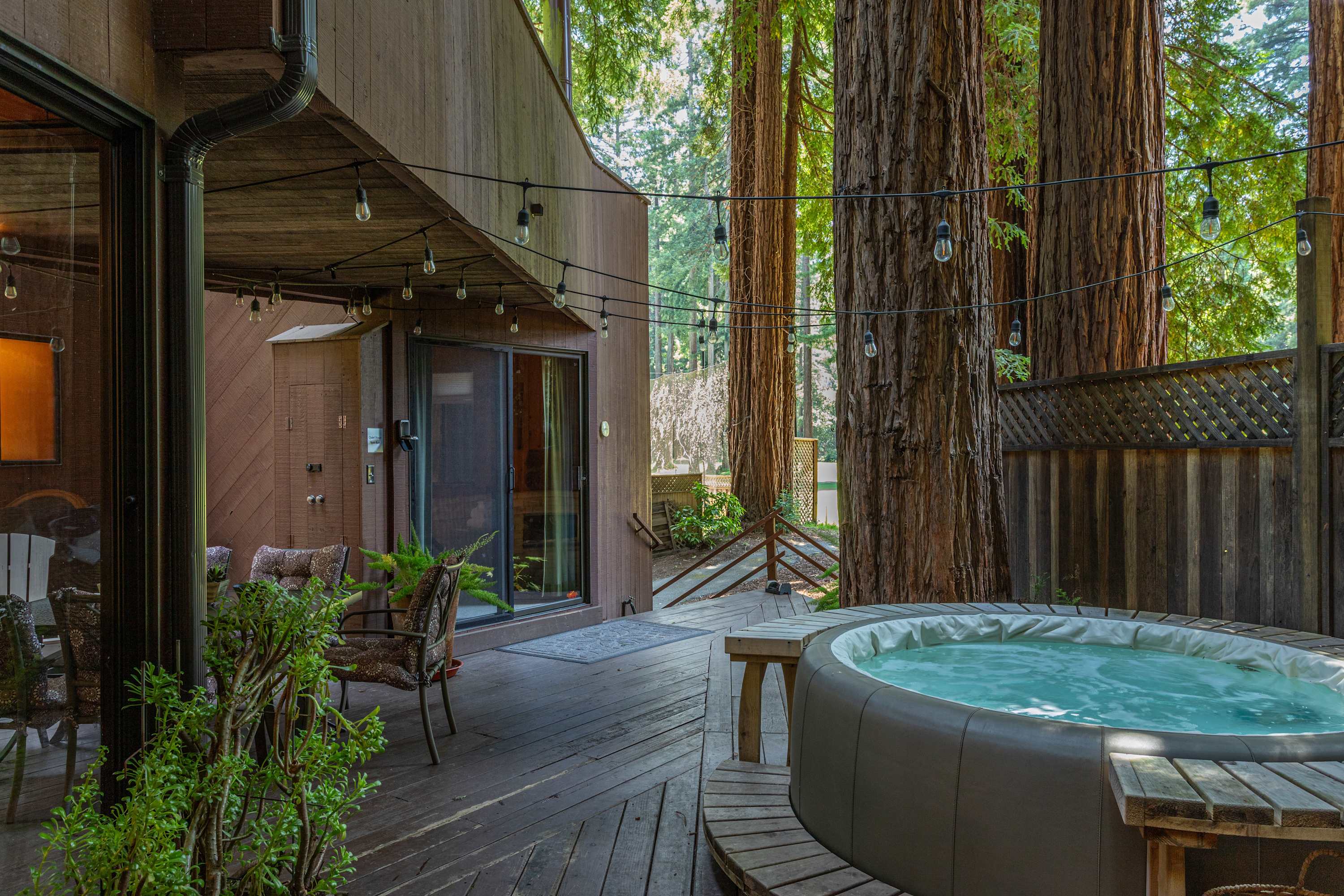 Tri-Level MCM Masterpiece, Redwoods, Golf & Spa