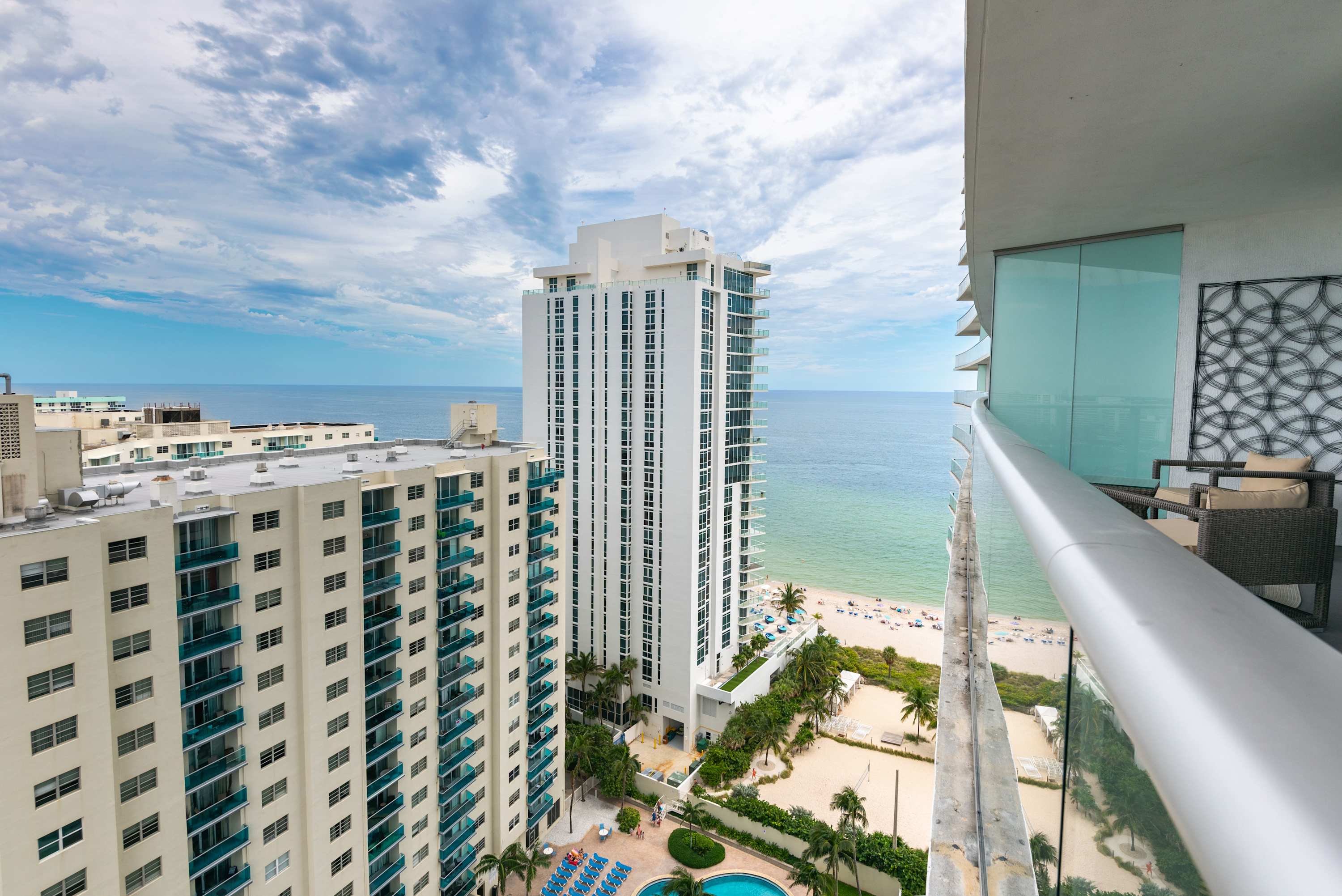 Modern 1BR | Beach Access | Near WC Miami Stadium