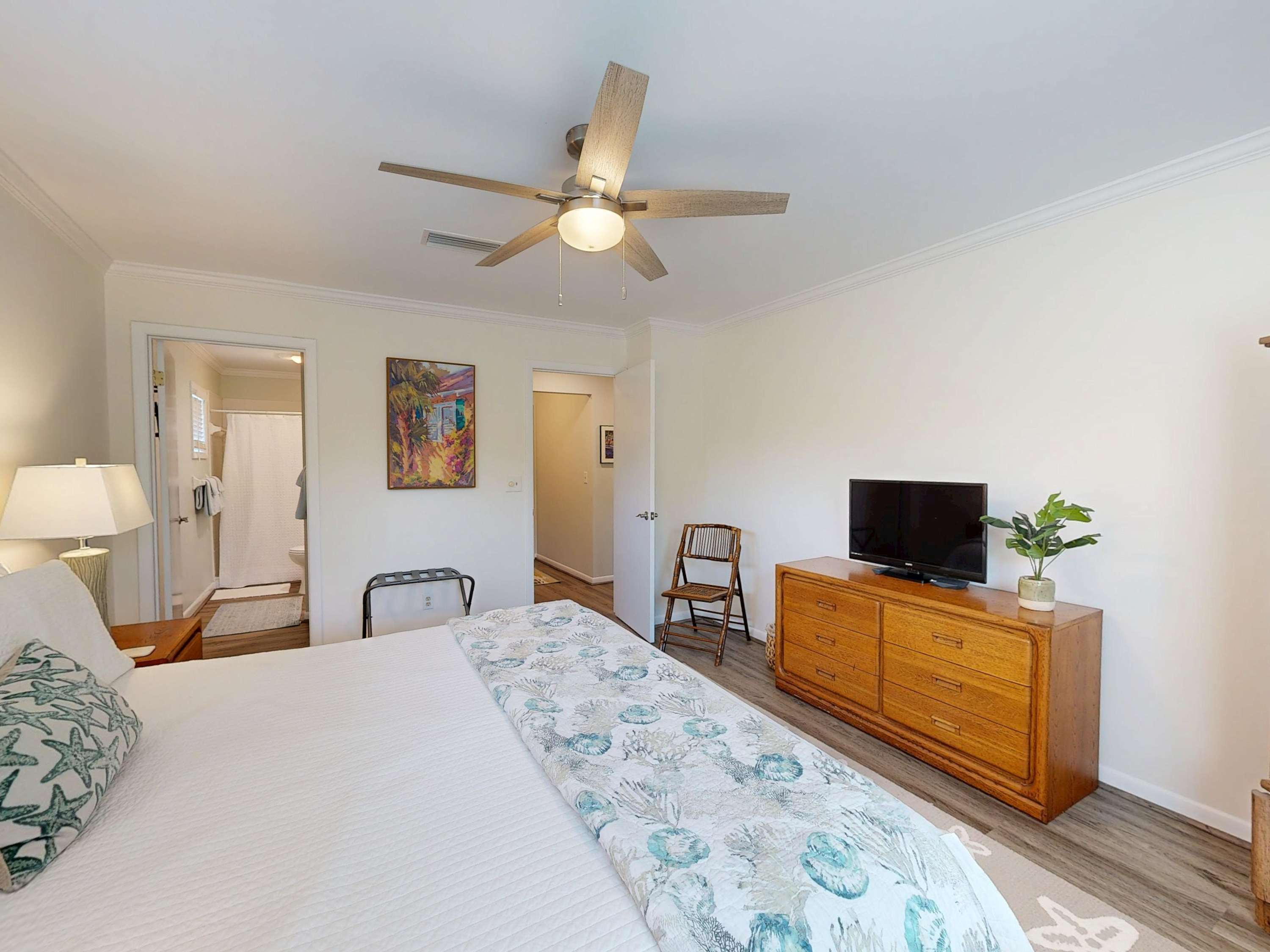 Hello Beach | Wren Beach Rentals by Portoro