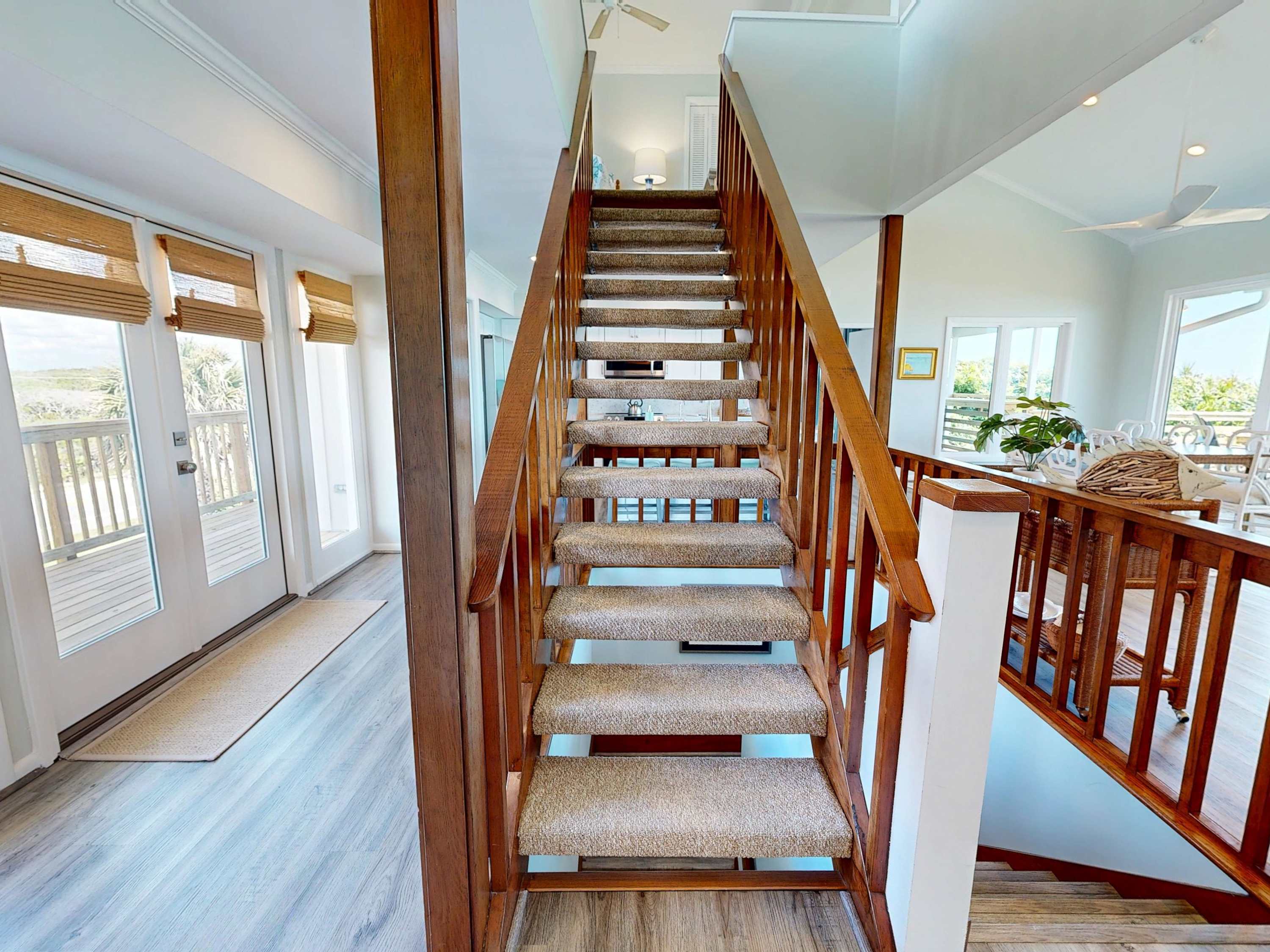 Hello Beach | Wren Beach Rentals by Portoro