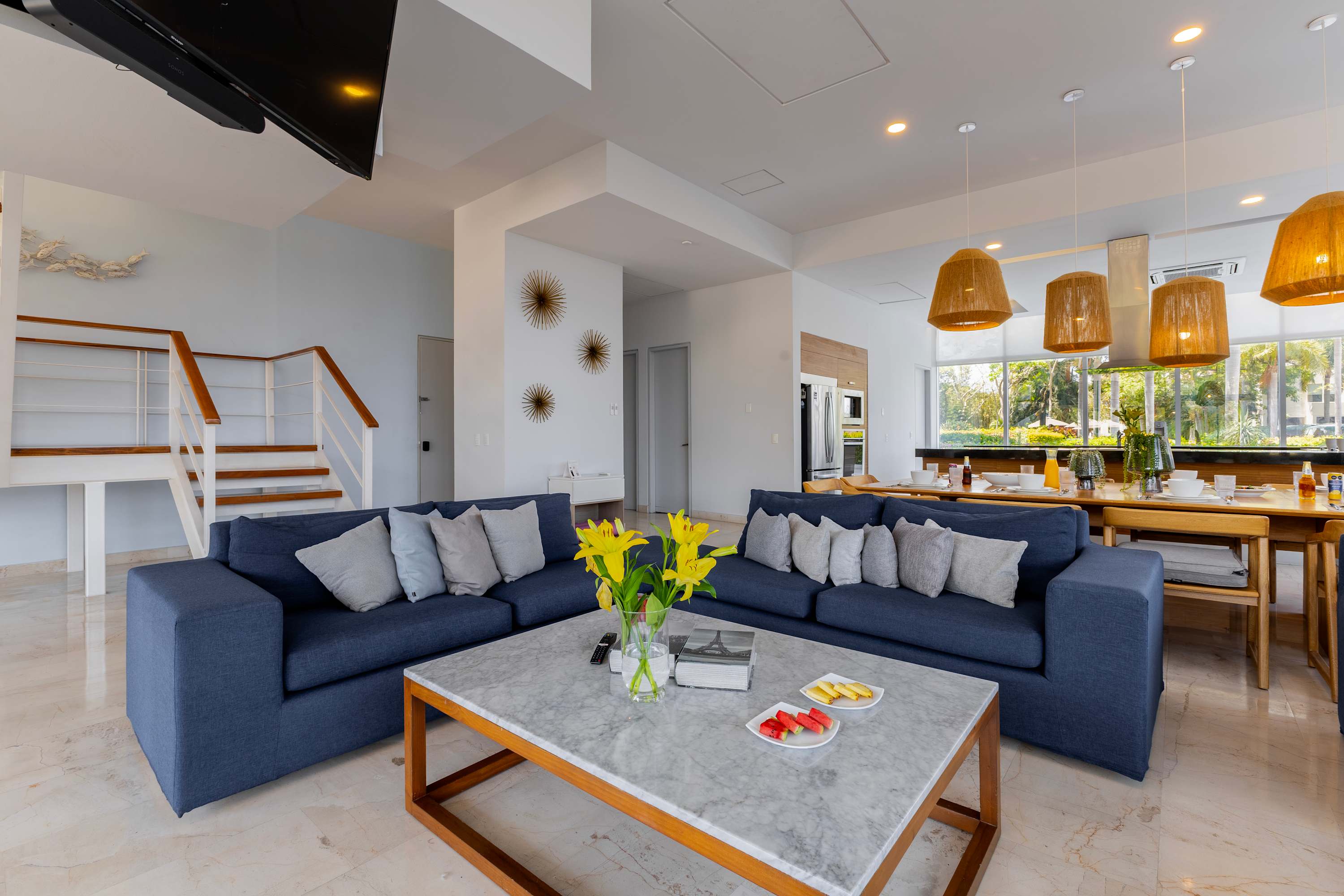 Garden House | Oceanfront Luxury & Private Patio - Picture 23