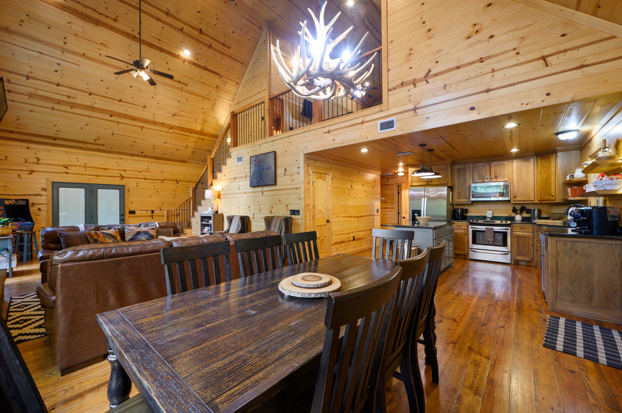 Summer Moon Lodge | hot tub | EV Charger | playset