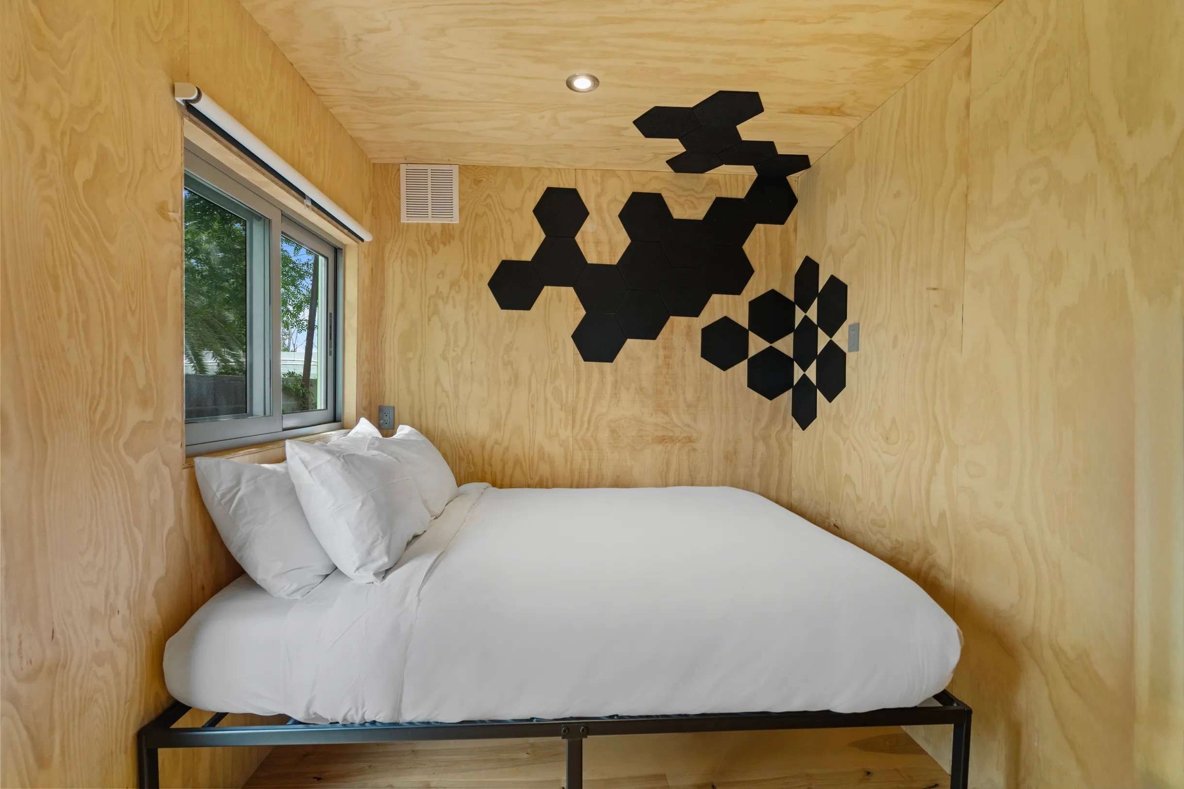 Modern Poolside Retreat- Mini Golf, Fire Pit +MORE - Foto 17
