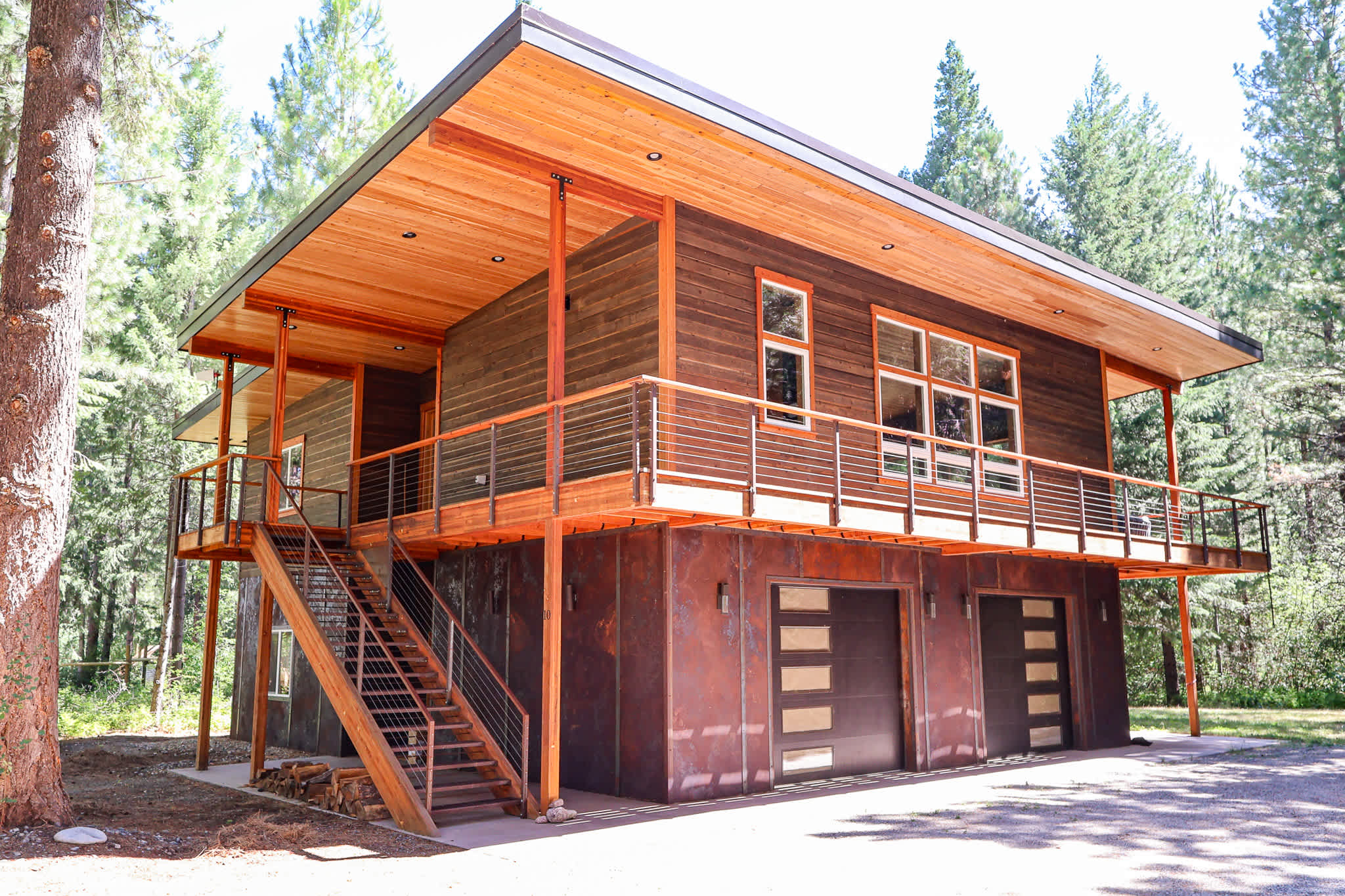 Treehouse - modern cabin near Mazama — Winthrop, WA — vacation rental