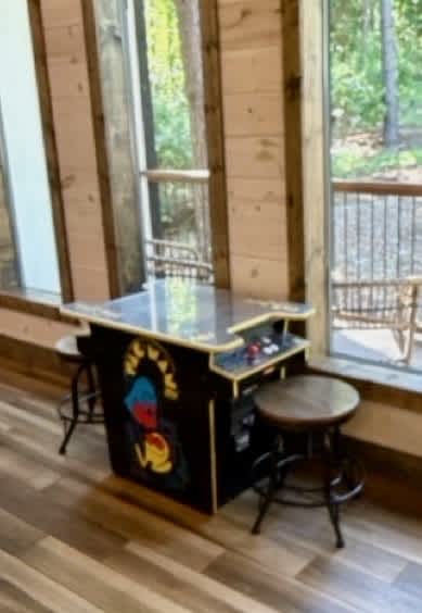 New! The Silo! Hot Tub, Sauna, Game Room, Swings!