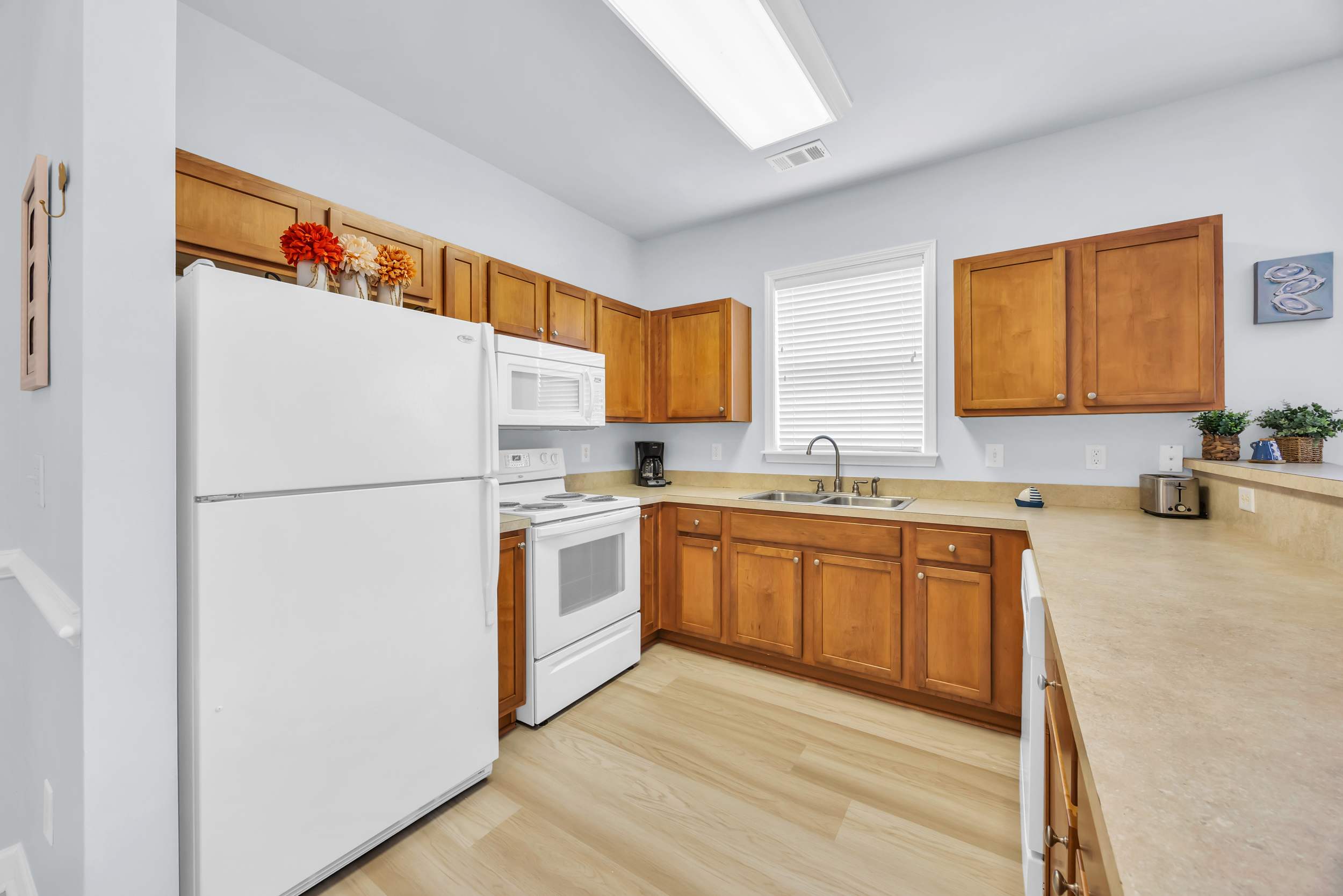 Newly Updated Condo for Beach Pool and Golf Lovers