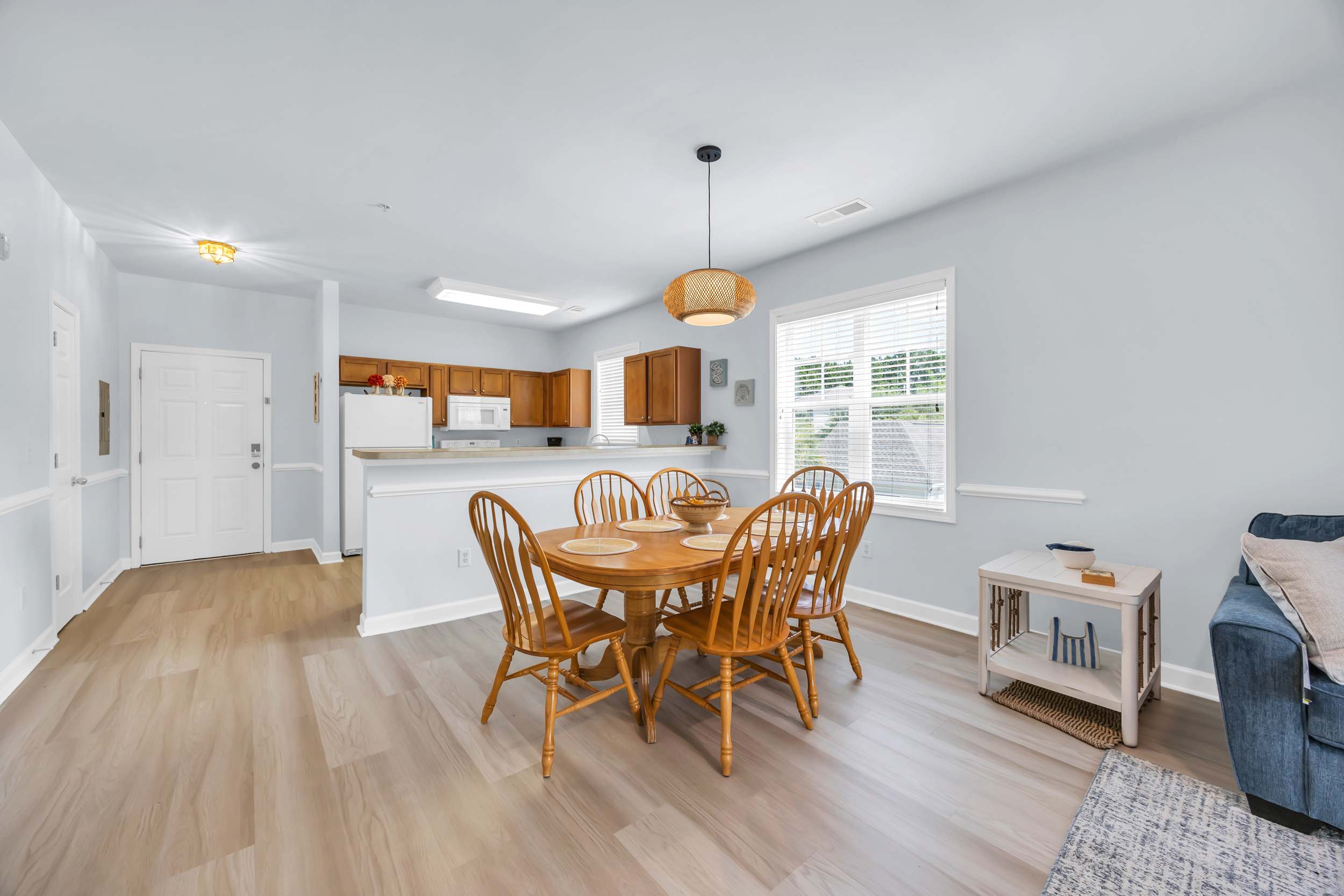 Newly Updated Condo for Beach Pool and Golf Lovers