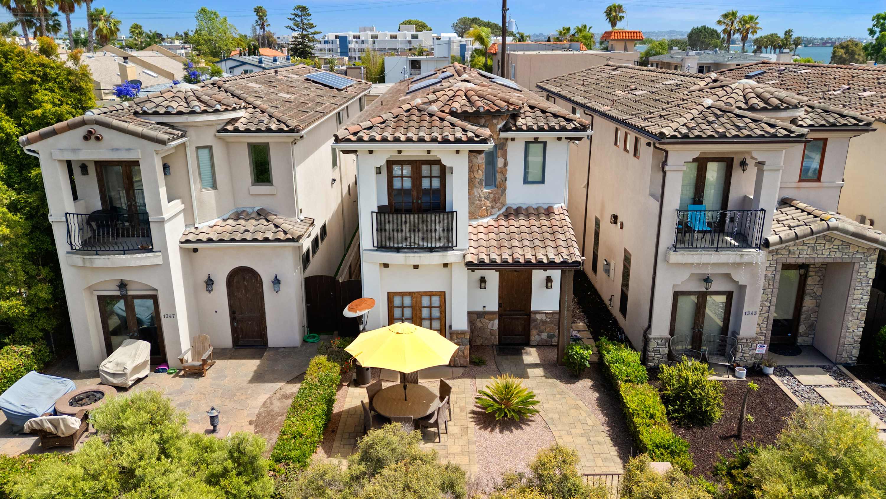 Coastal Oasis, Walk to Ocean, Bay and Rooftop Deck — San Diego, CA — vacation rental