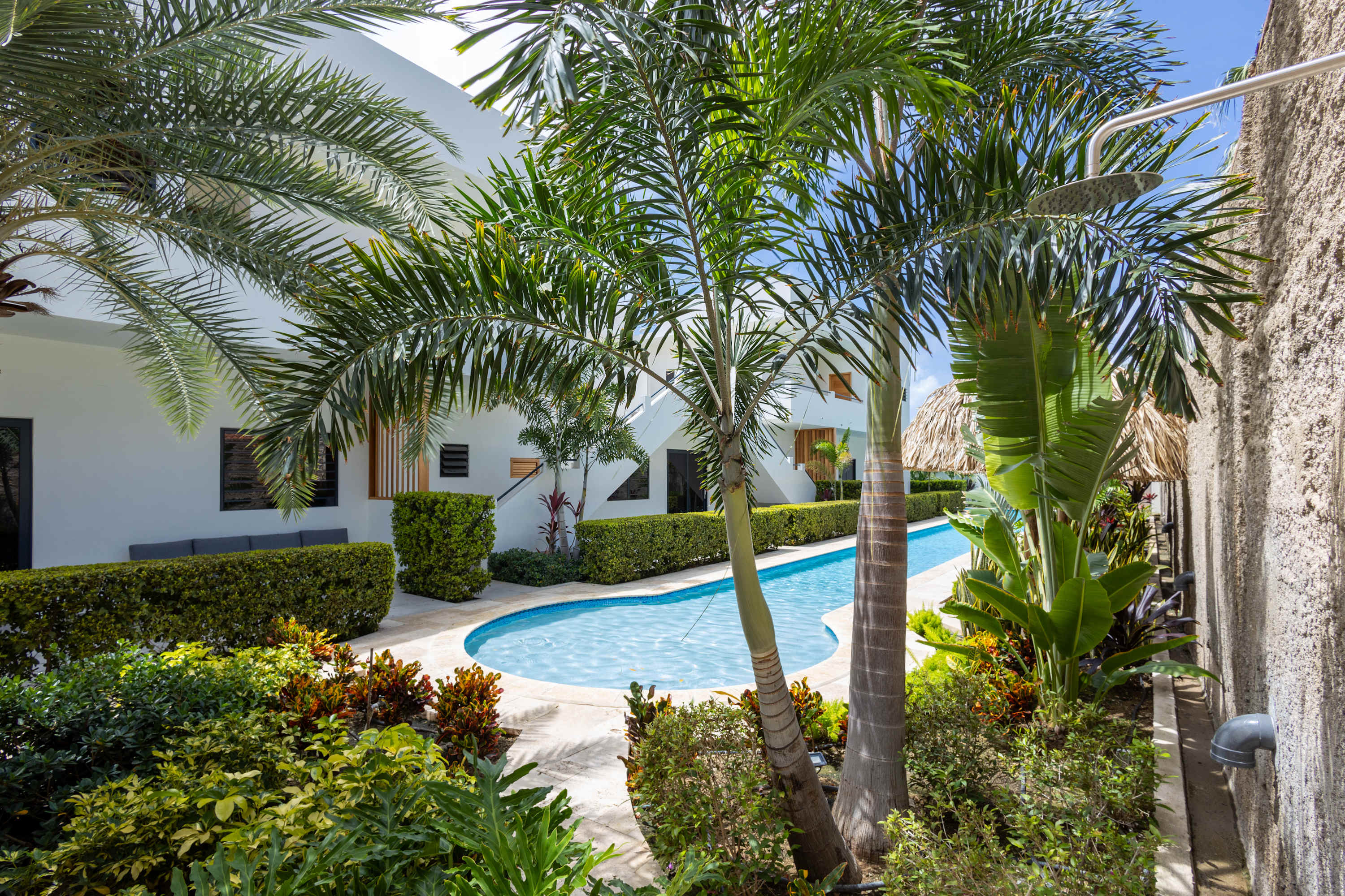 Chic 3BR Apartment • Mambo Beach Area Stay 2