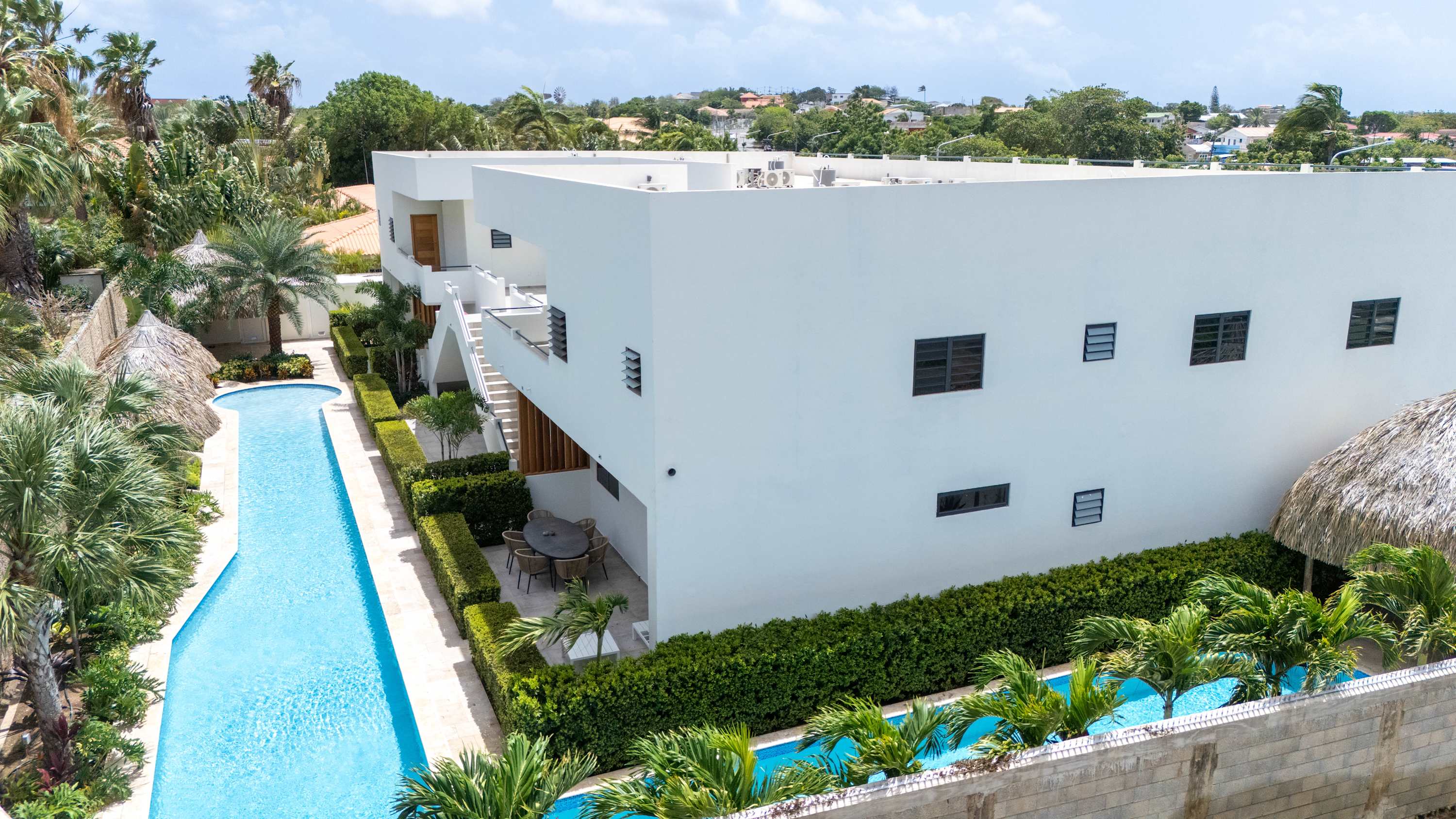 Chic 3BR Apartment • Mambo Beach Area Stay 3