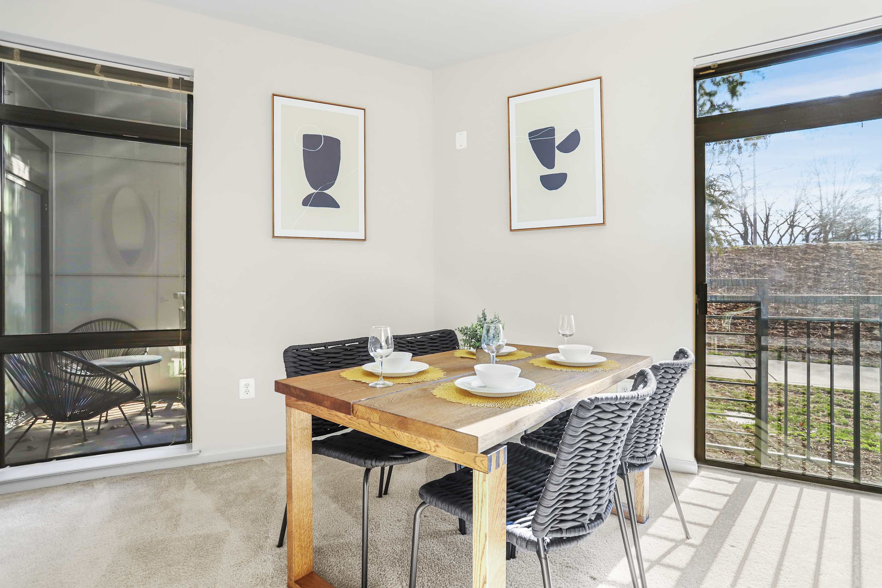 Modern Apt Steps from Metro & Pentagon City