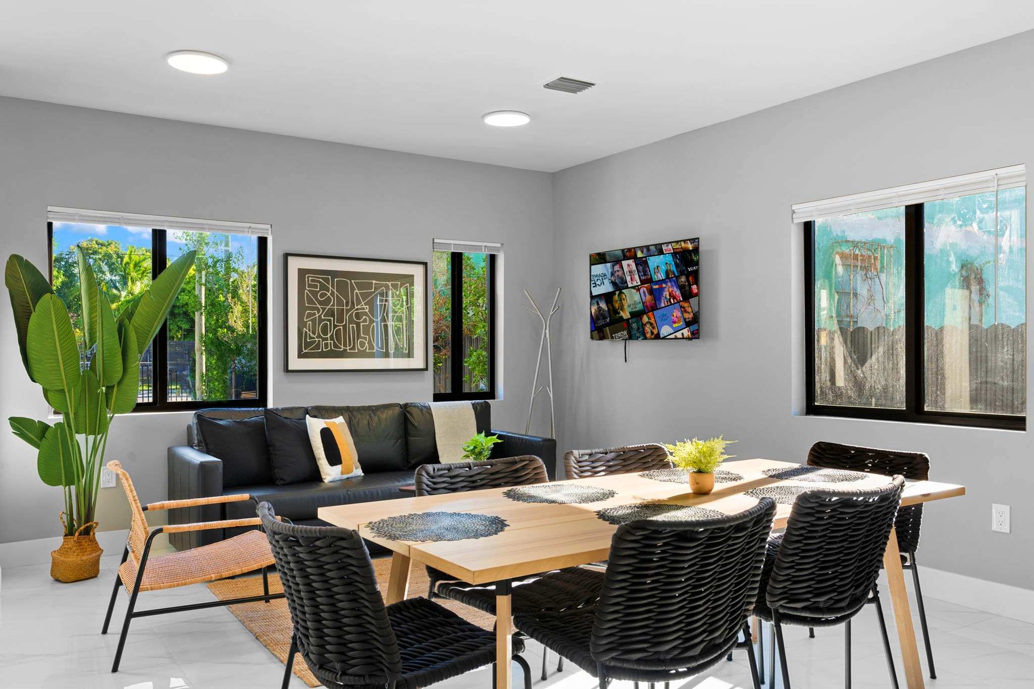 Spacious 4 BR Miami Townhouse | Free Parking