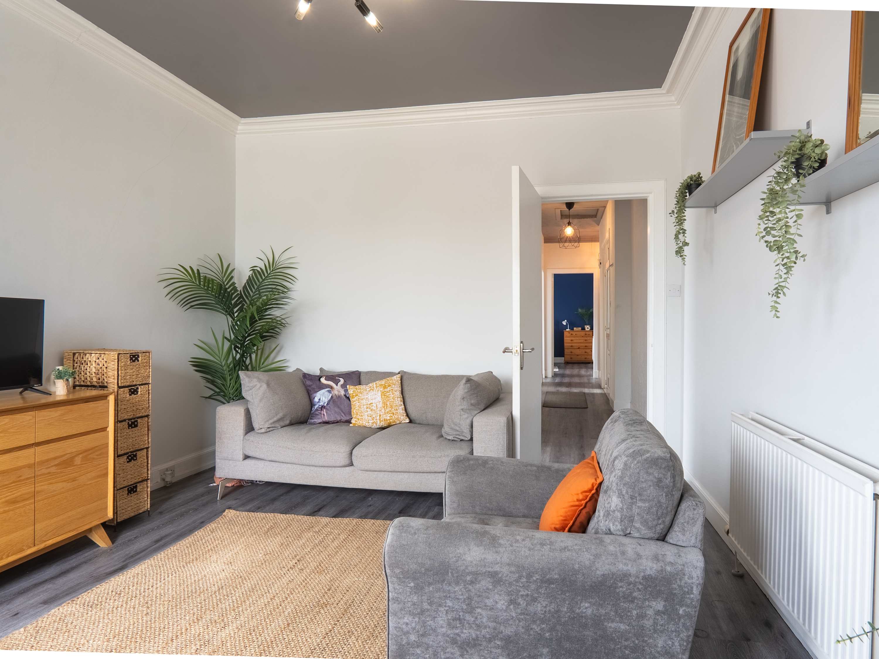 Ayr Coastal Apartment near Stadium, Free Parking in 4 Somerset Road KA8 9LY - Property image 5 - VivreStays