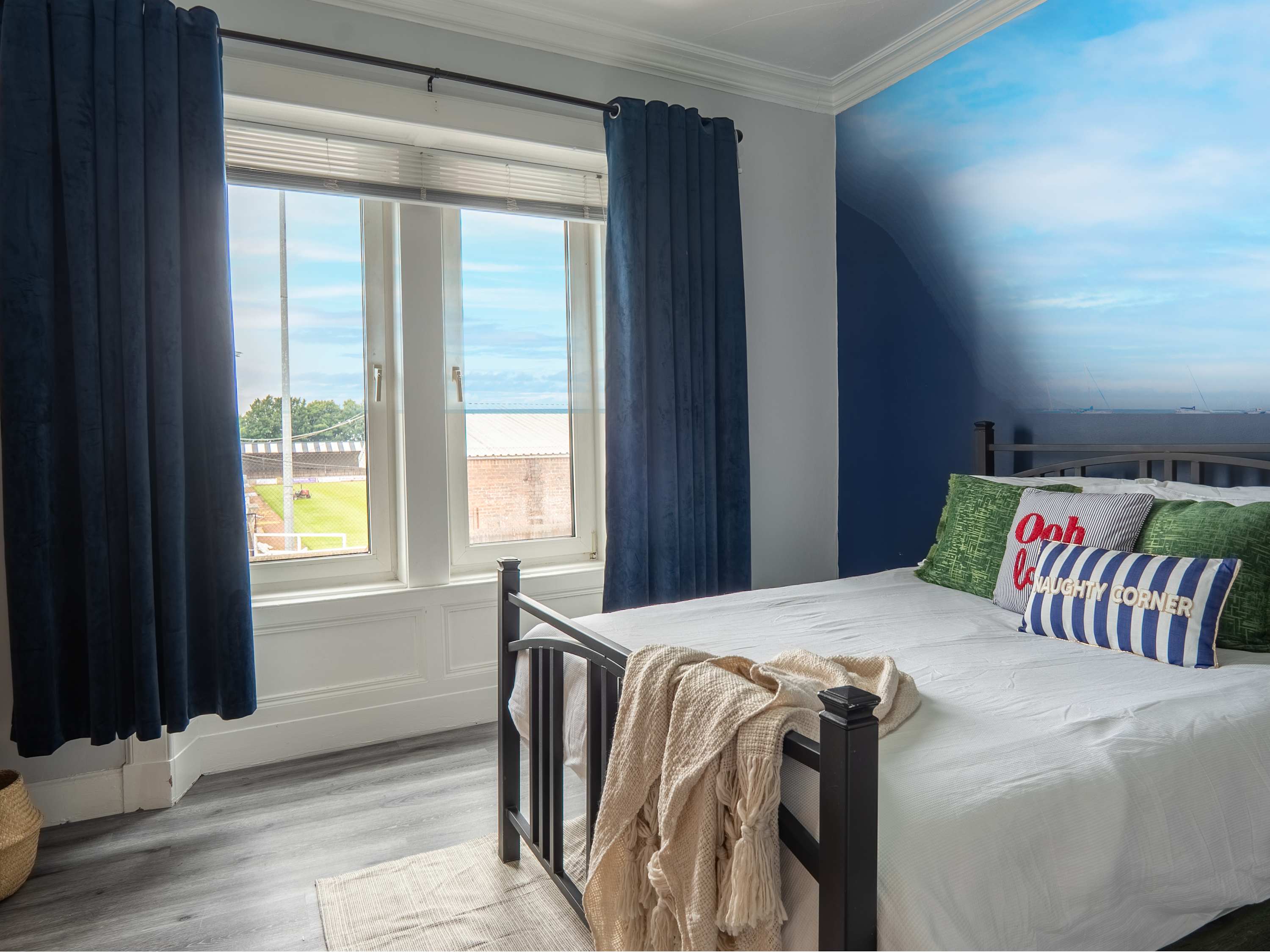 Ayr Coastal Apartment near Stadium, Free Parking in 4 Somerset Road KA8 9LY - Property image 14 - VivreStays