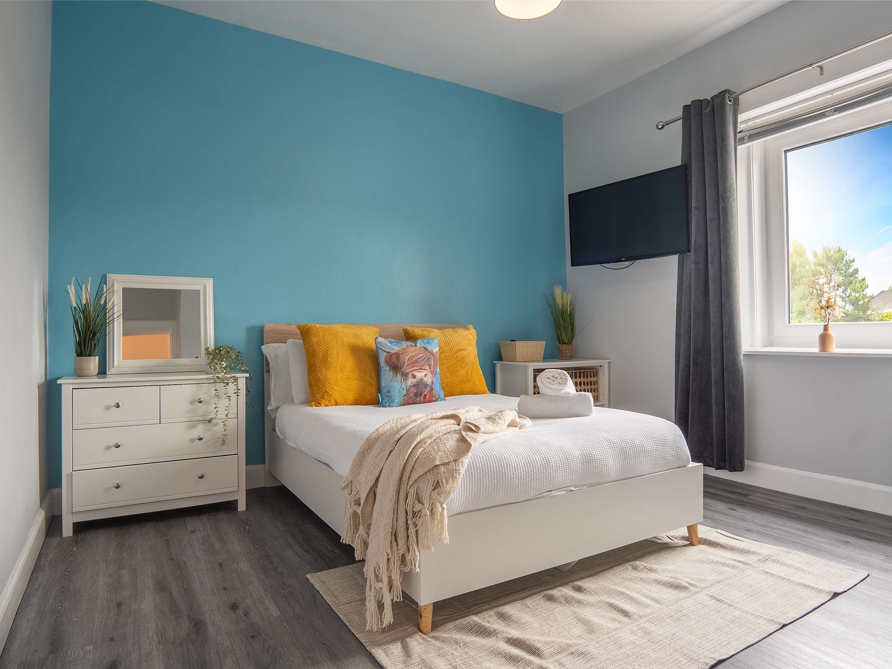 Ayr Coastal Apartment near Stadium, Free Parking in 4 Somerset Road KA8 9LY - Property image 6 - VivreStays