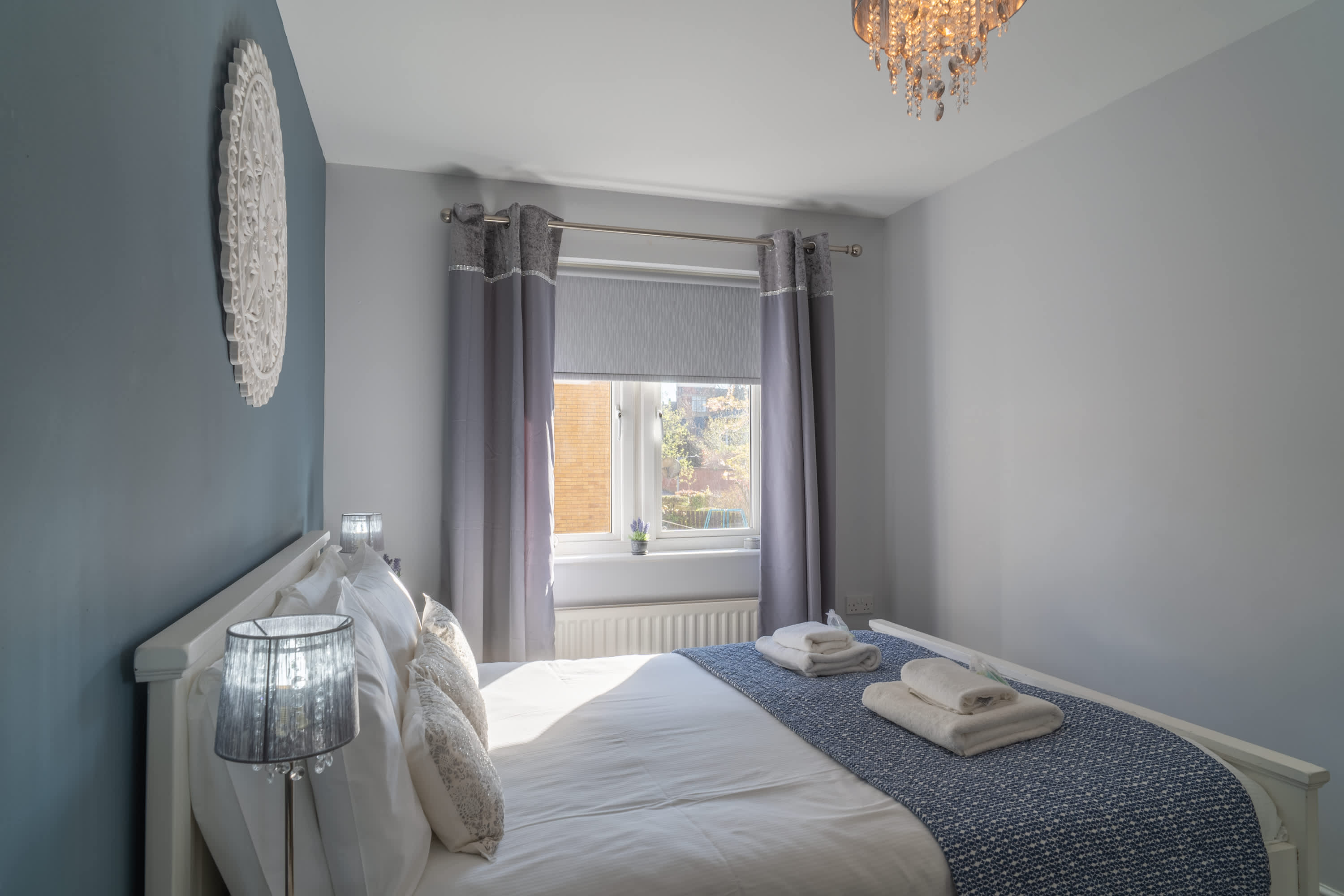 View Blue Bridge View - River View & Free Parking in 8 William Court YO10 4NL Blue Bridge View - River View & Free Parking in 8 William Court YO10 4NL - Property image 17 - VivreStays